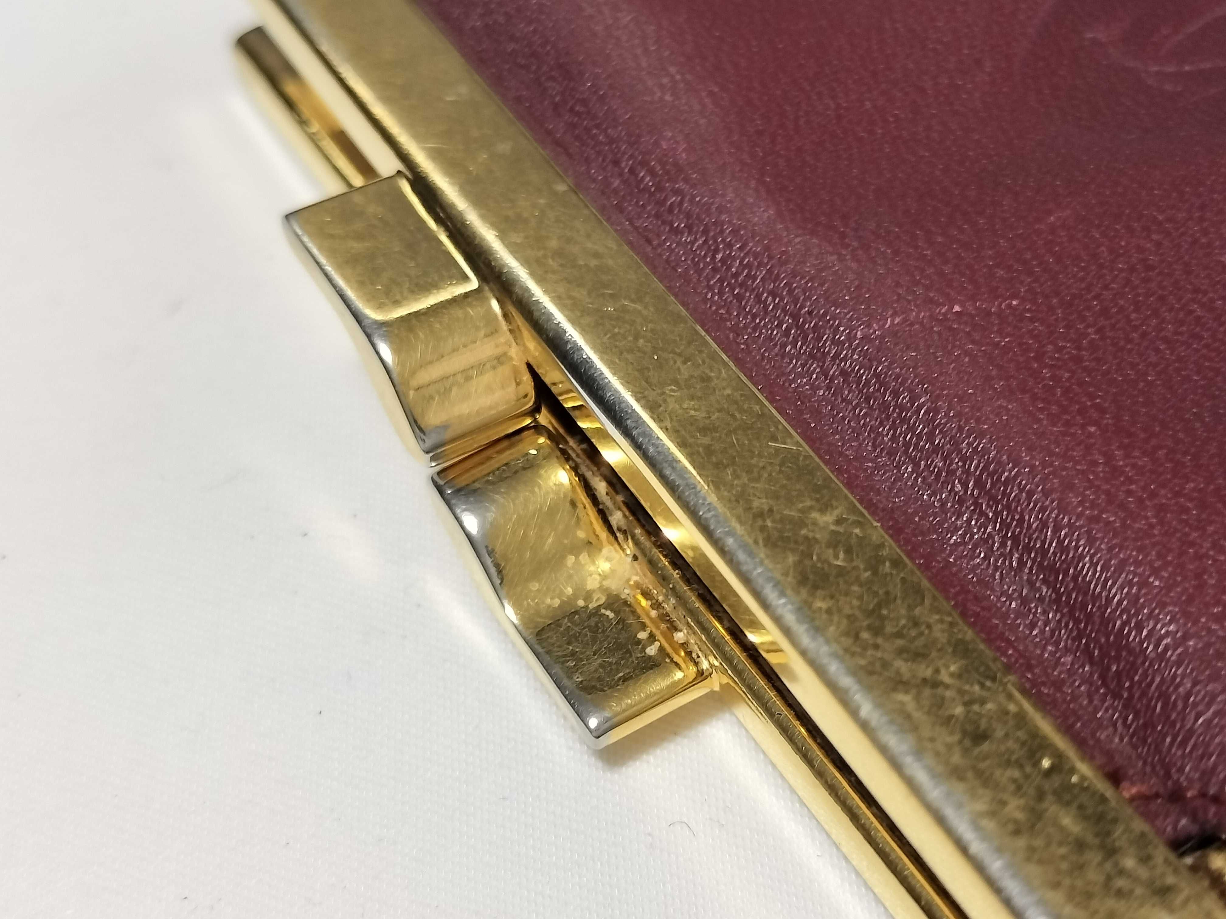 Must Line coin purse — view 12