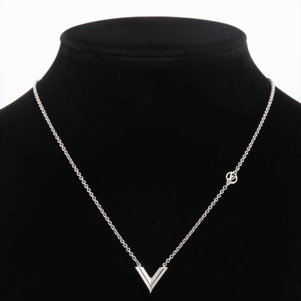M63197 Essential V Necklace LE3274, GP Silver, with — view 5