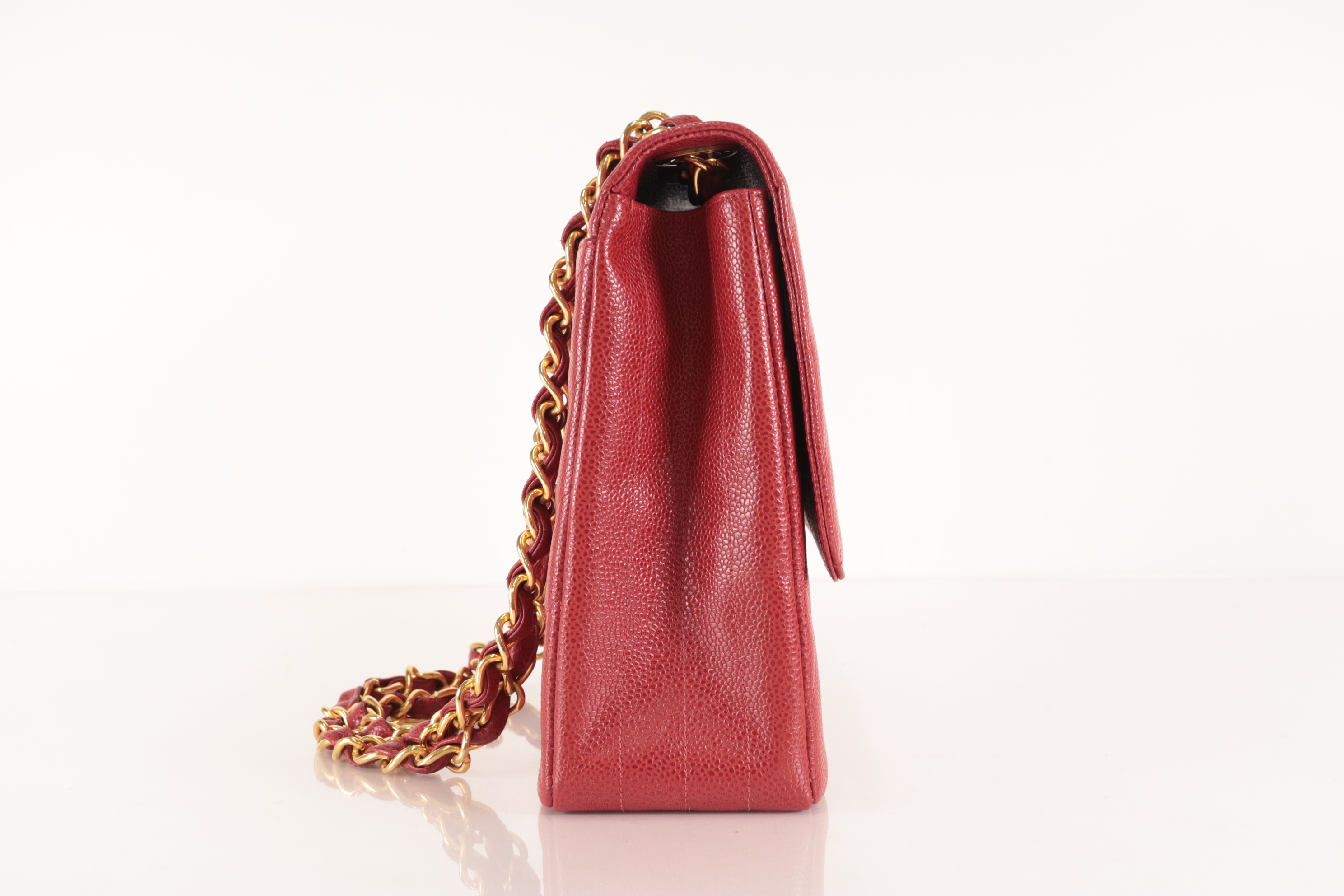 Diagonal Stitch Caviar Chain Red Shoulder Bag (Serial No. 3) — view 4