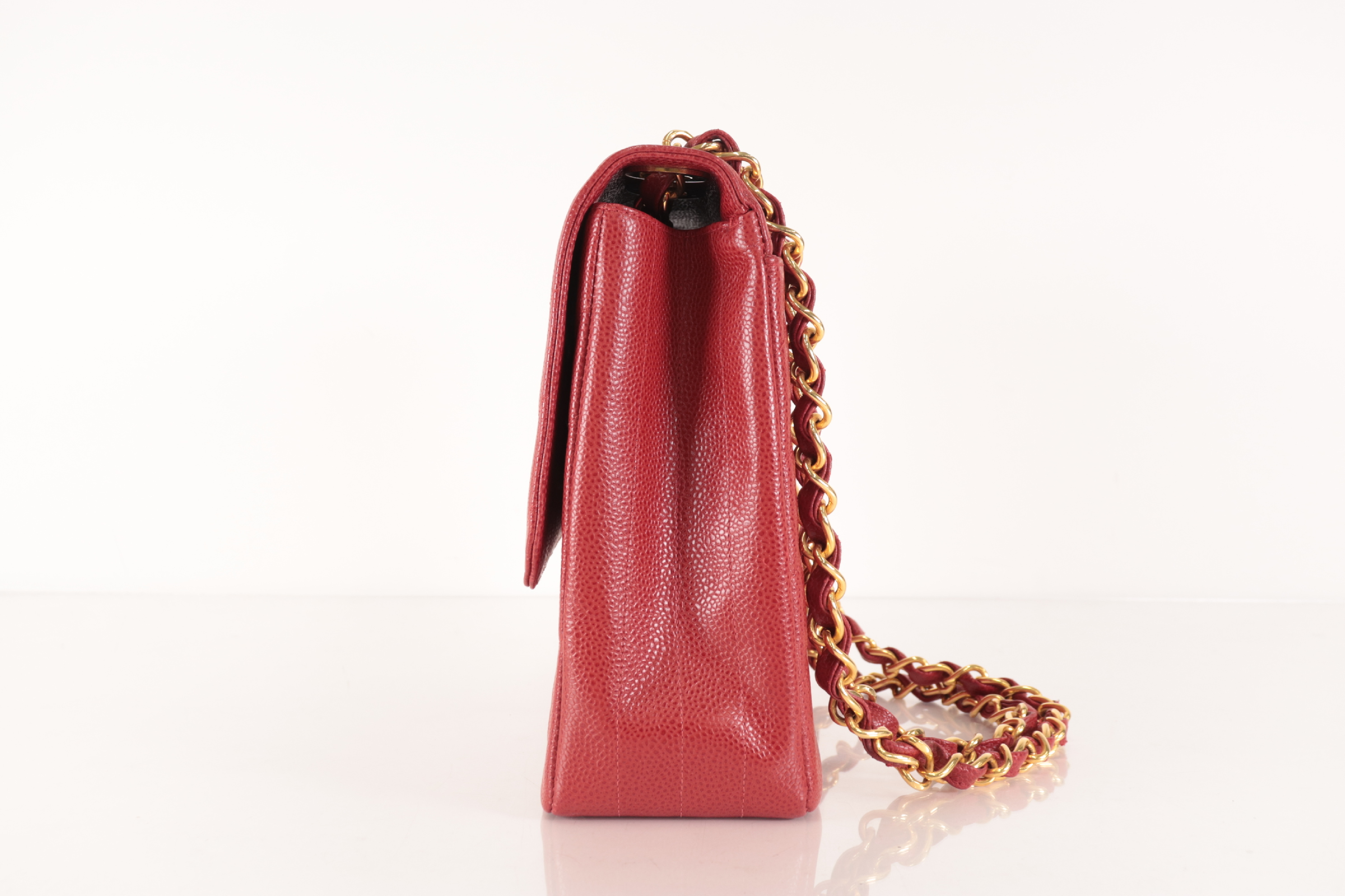 Diagonal Stitch Caviar Chain Red Shoulder Bag (Serial No. 3) — view 5