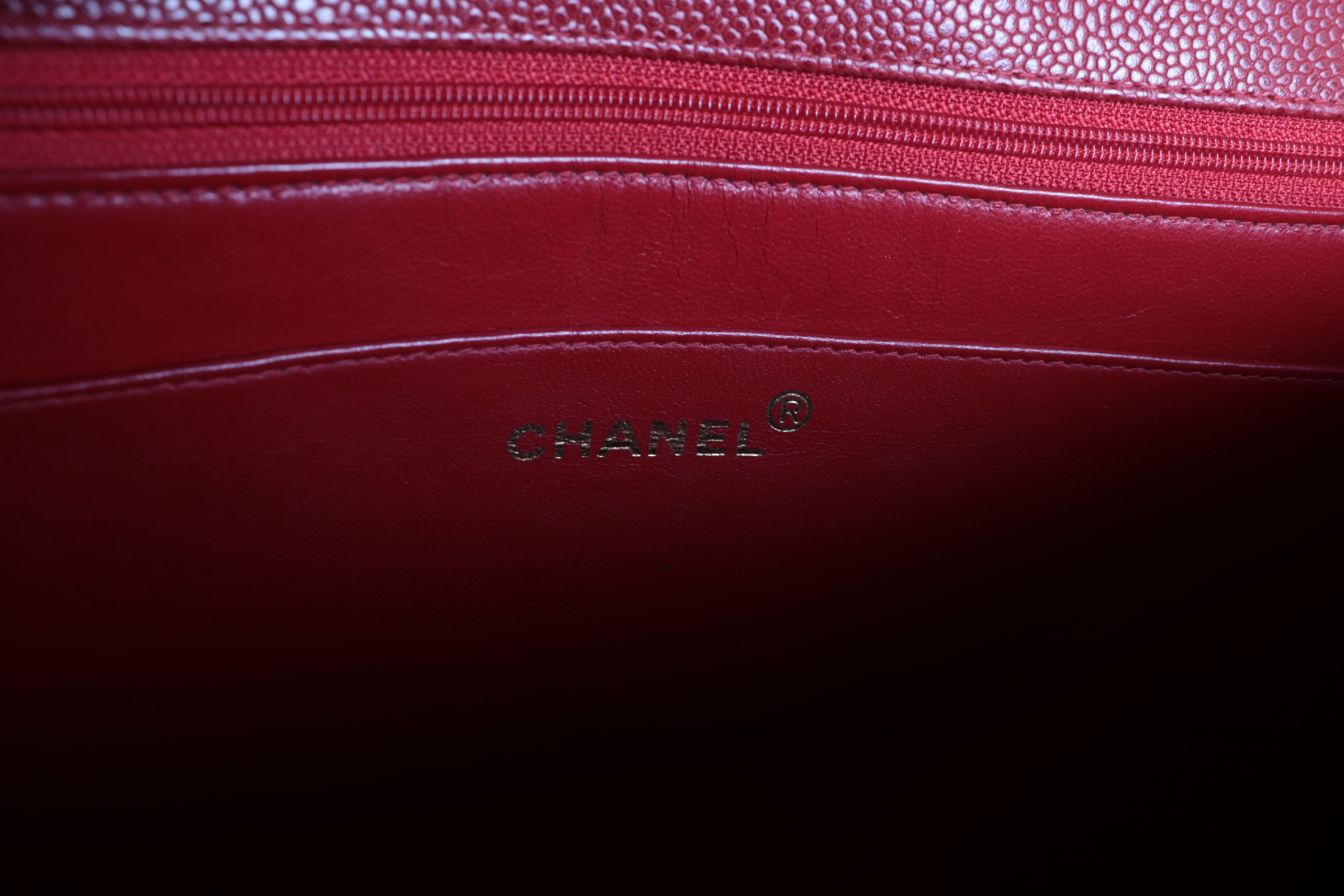 Diagonal Stitch Caviar Chain Red Shoulder Bag (Serial No. 3) — view 8