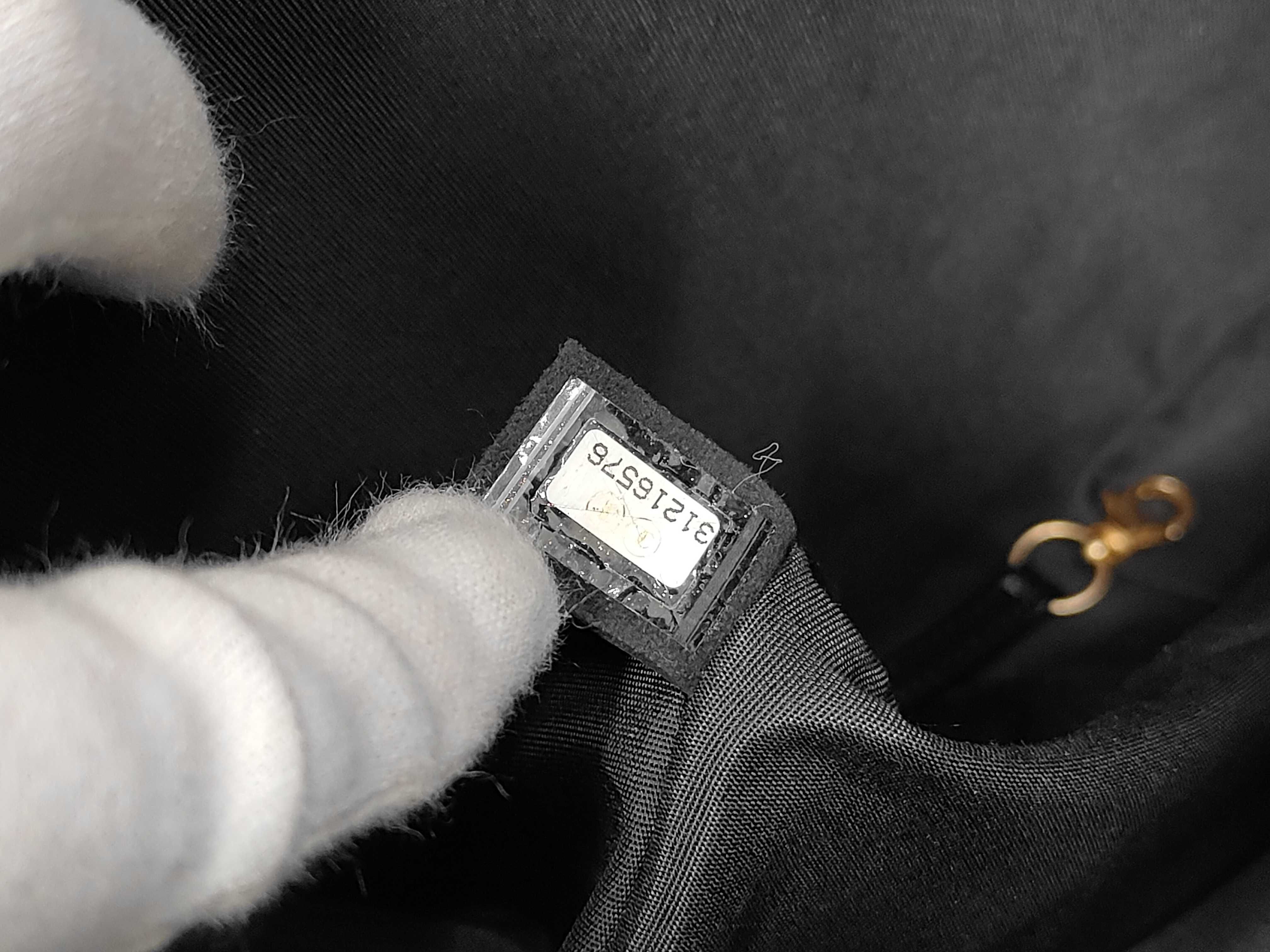 Matelassé Caviar Skin Chain Tote Bag — view 11