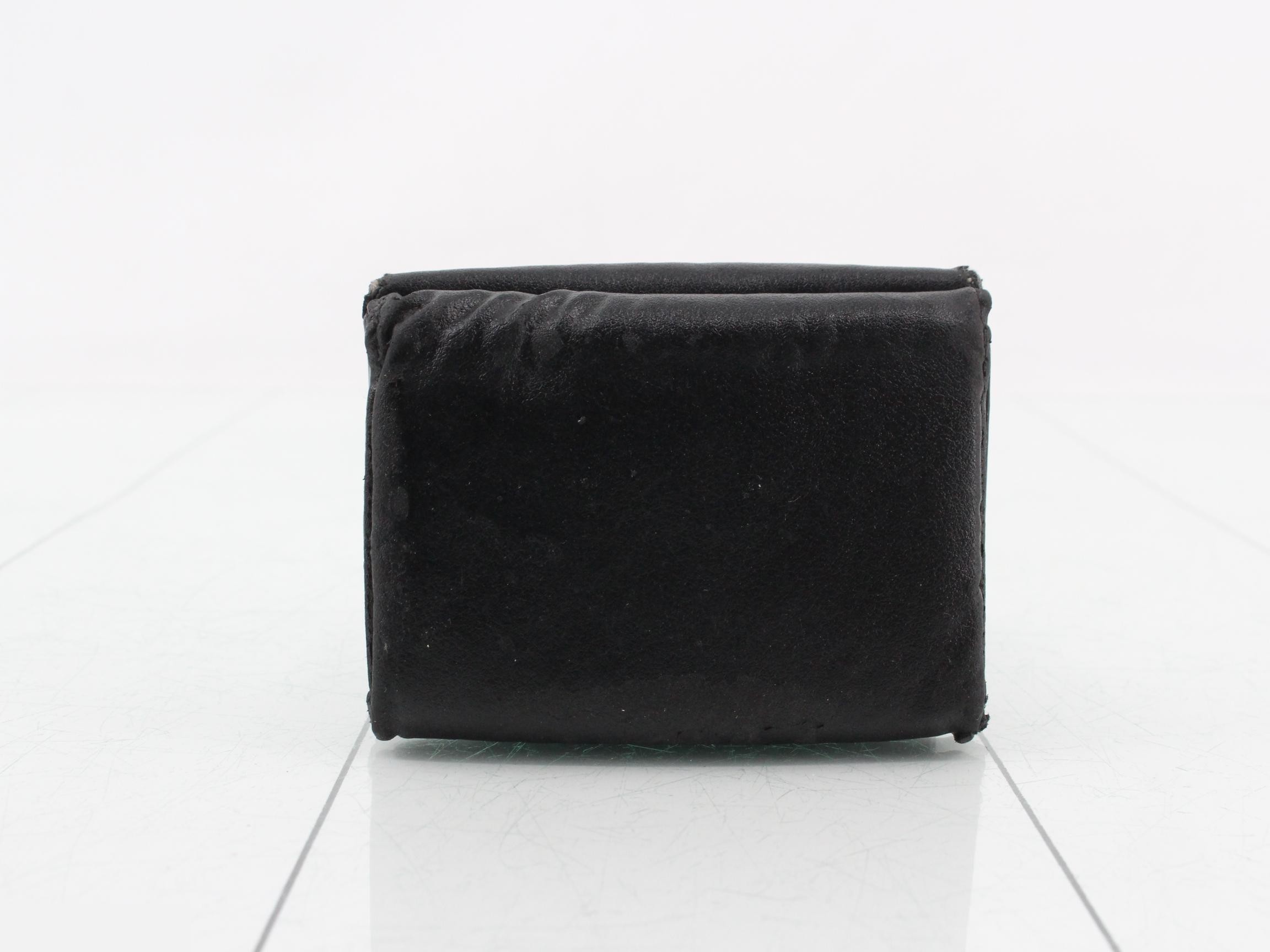 Tri-fold wallet — view 2
