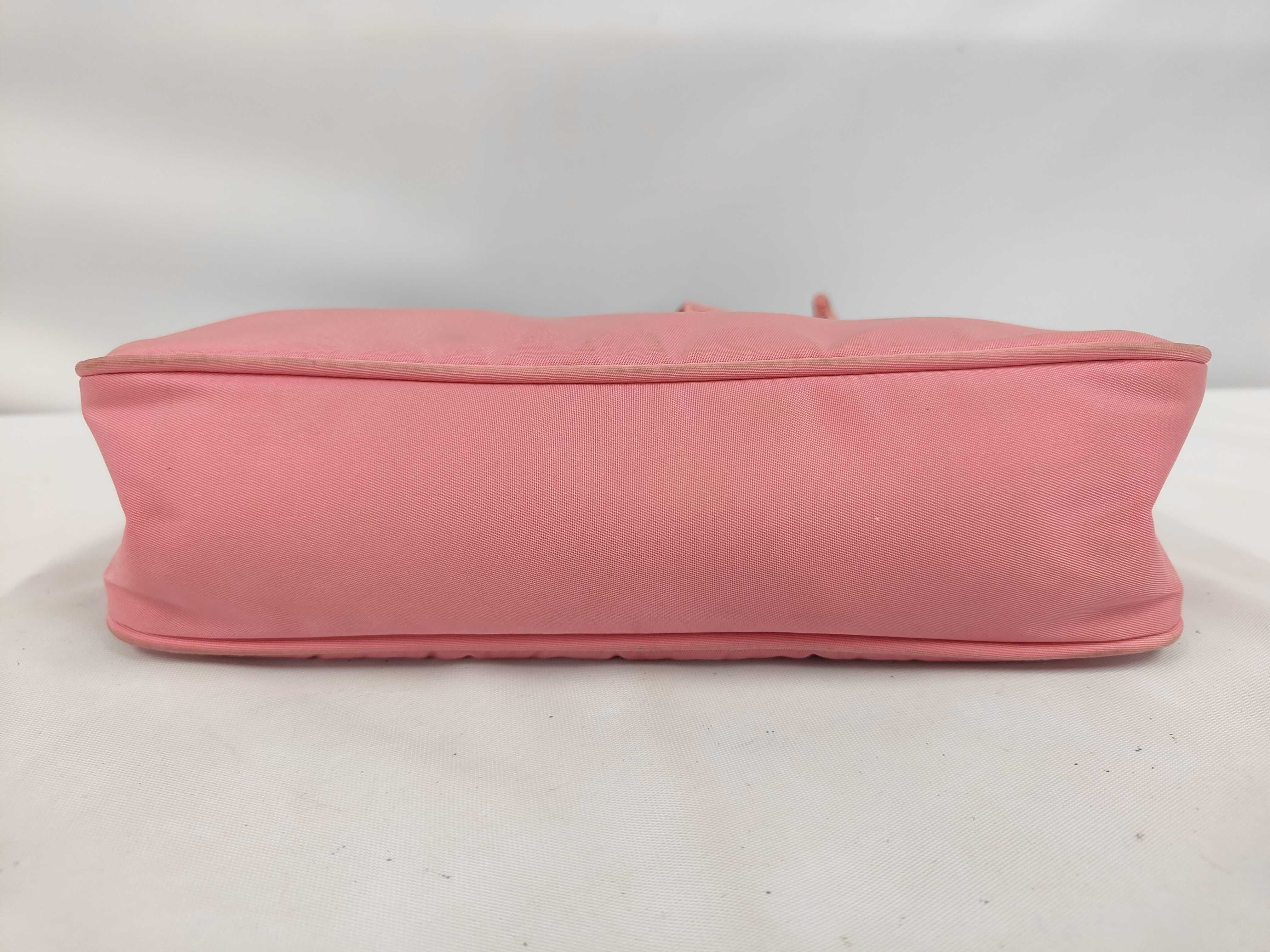 Re-Edition 2000 Nylon Triangle Plate One-Shoulder Bag Pink Handbag — view 3