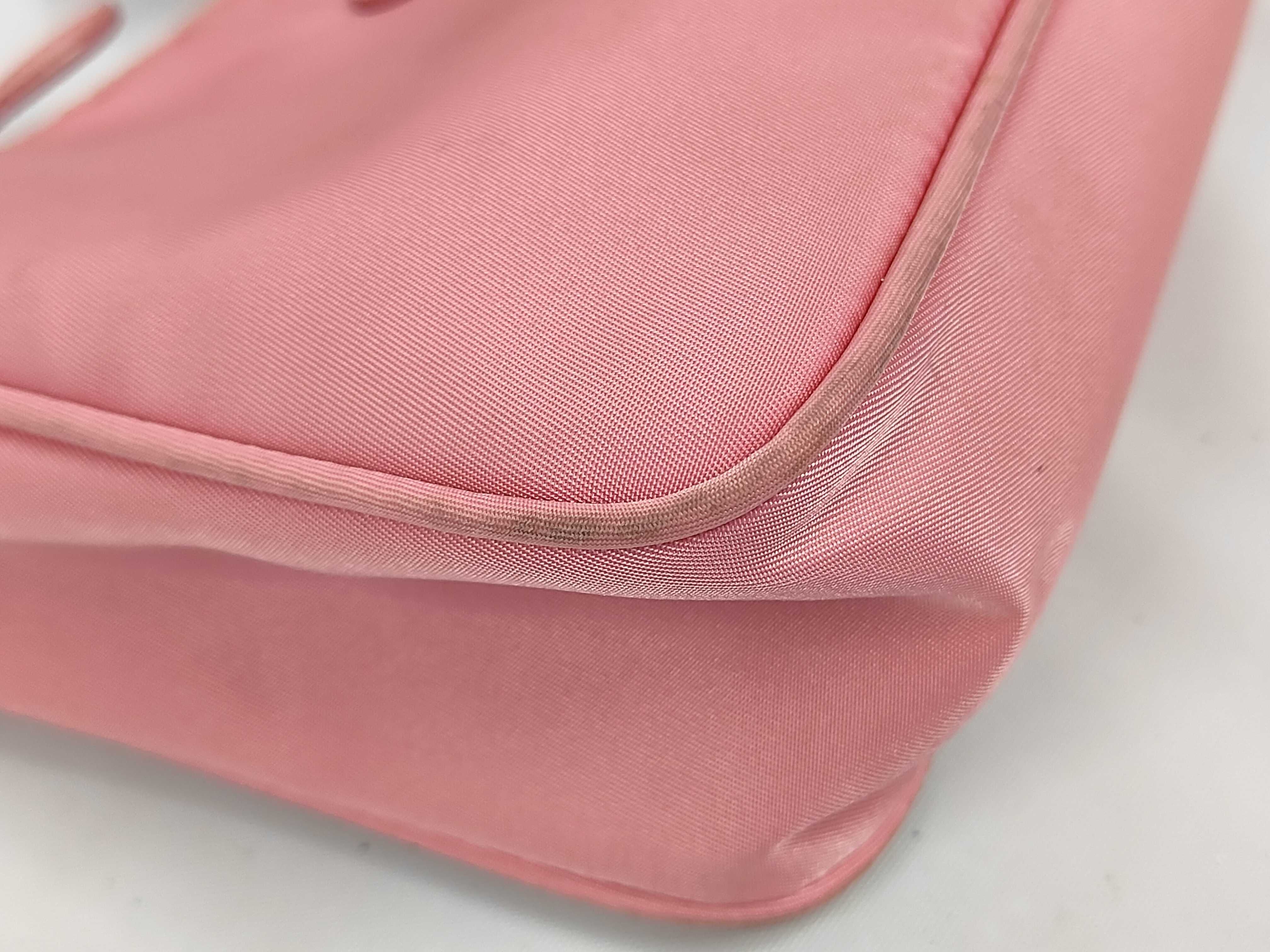 Re-Edition 2000 Nylon Triangle Plate One-Shoulder Bag Pink Handbag — view 4