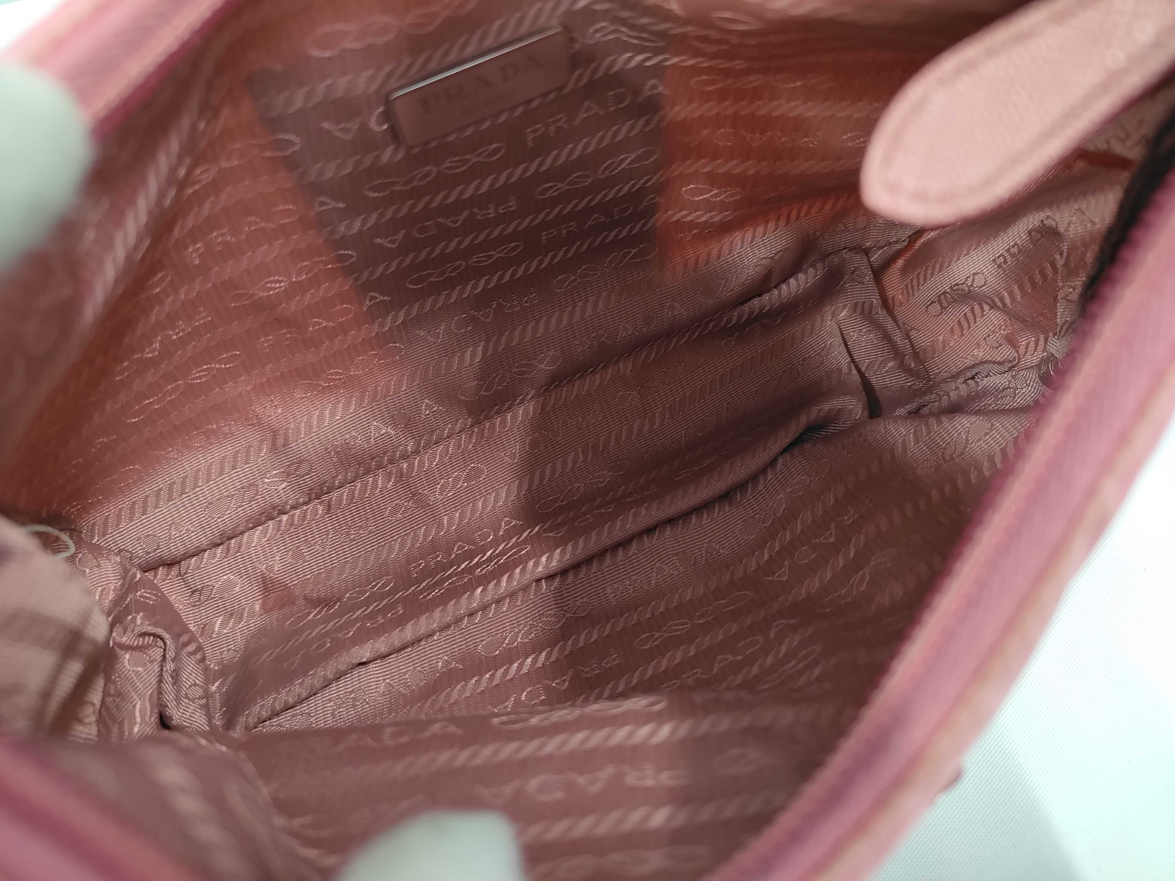 Re-Edition 2000 Nylon Triangle Plate One-Shoulder Bag Pink Handbag — view 7