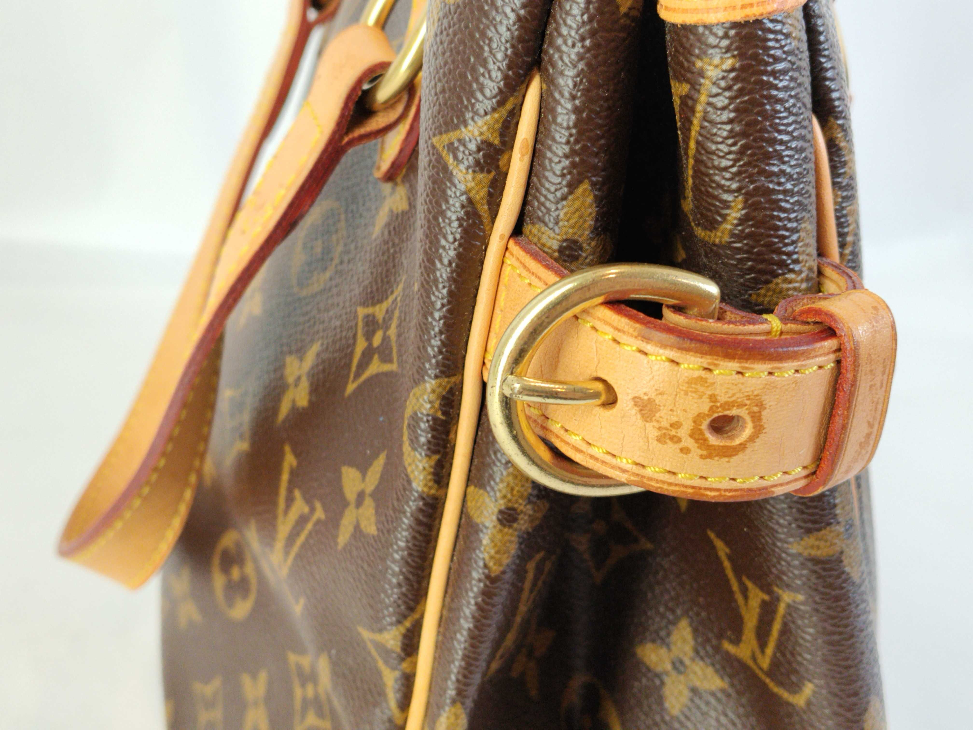 Monogram Batignolles M51156 VI0016 Brown Handbag — view 13