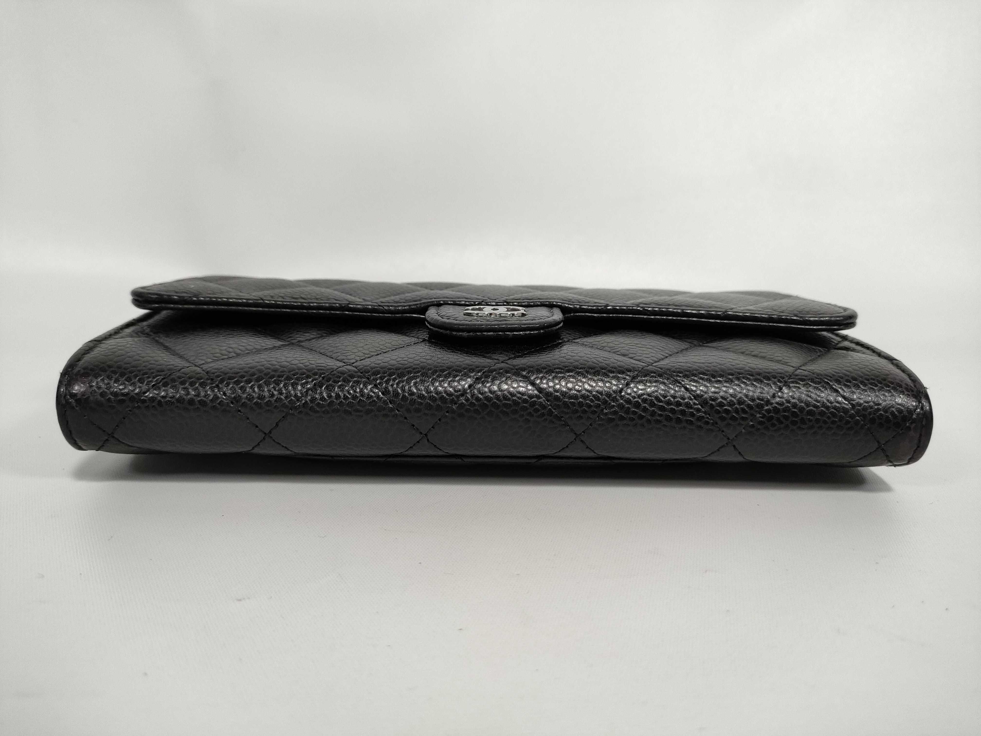 Caviar Skin Matelassé Bi-fold Wallet — view 5