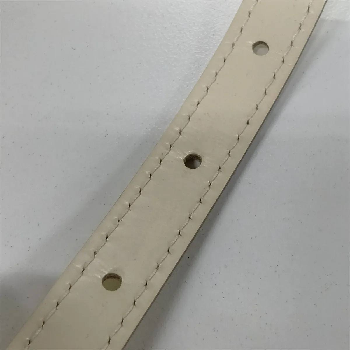 Epi Alma PM M4030J BA5103 White — view 15