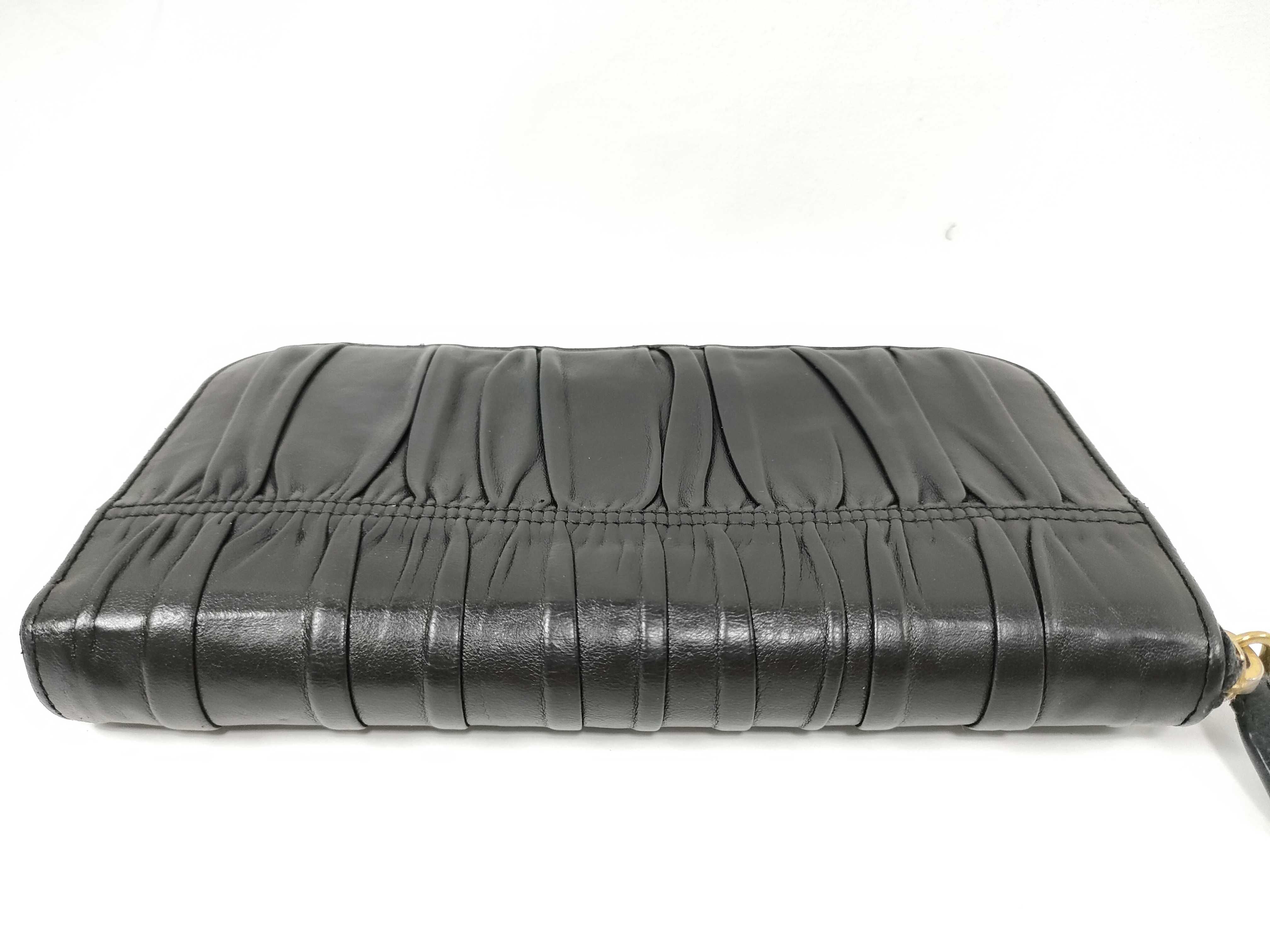 Matelassé Leather Round Long Wallet, Black, with Box — view 3