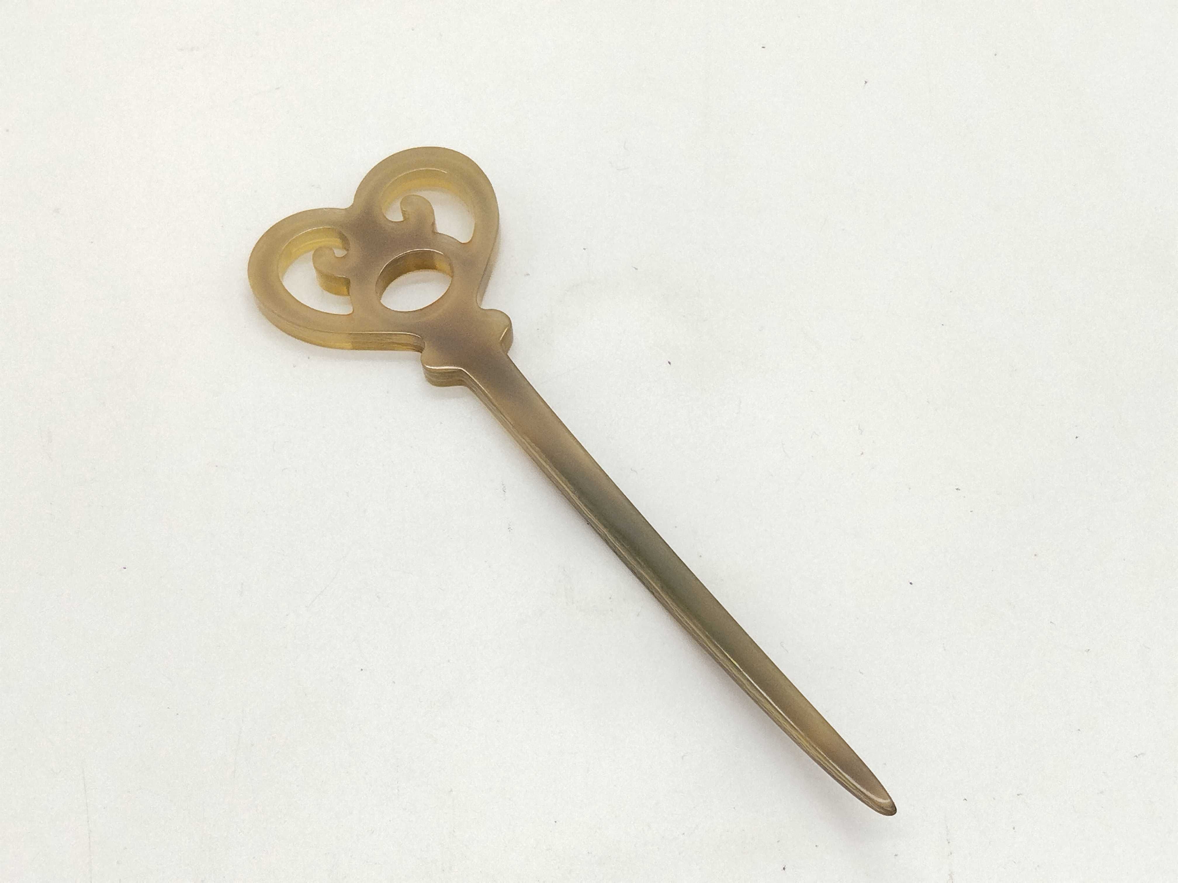 hair ornament/hair accessory — view 2