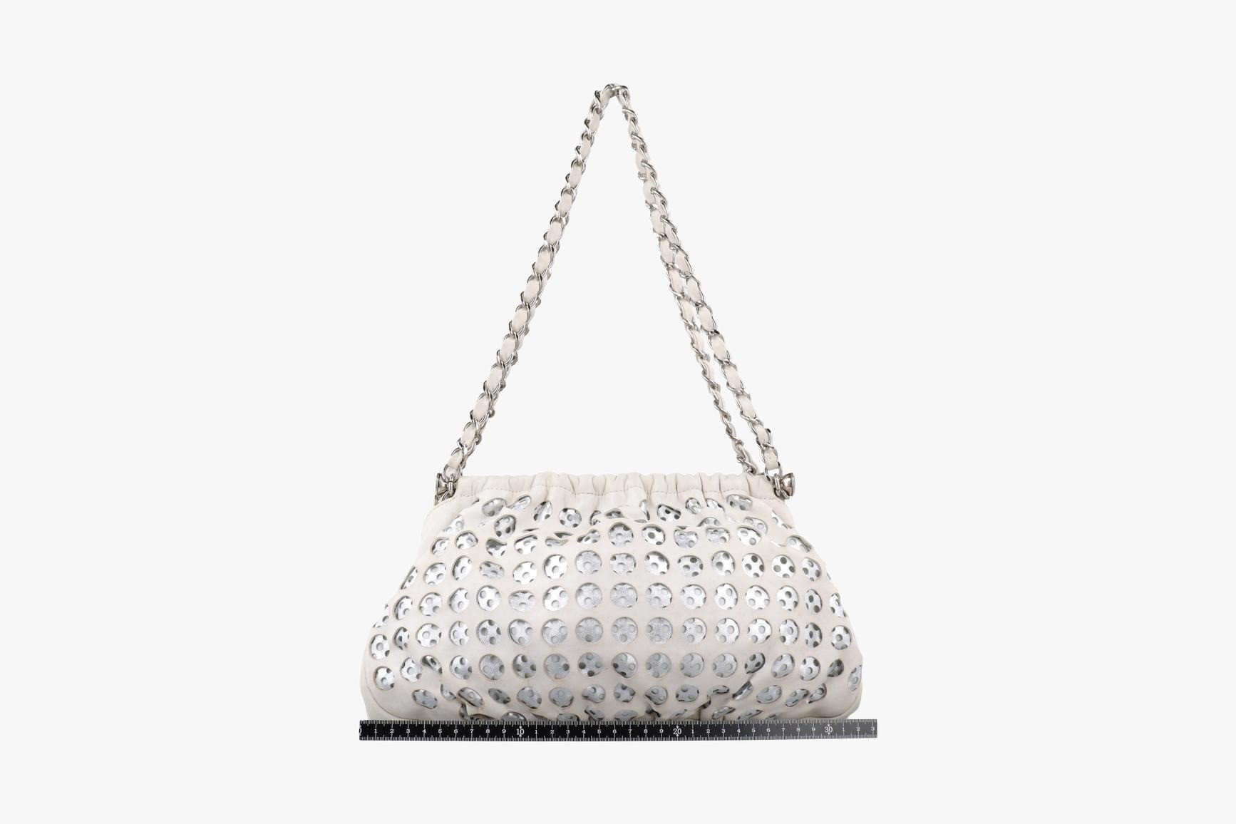 Perforated chain leather white — view 2