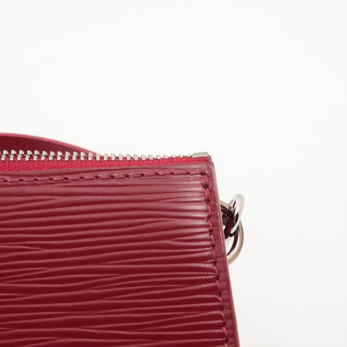 Epi Pochette Accessoire M5298M AR2089 Bordeaux — view 9
