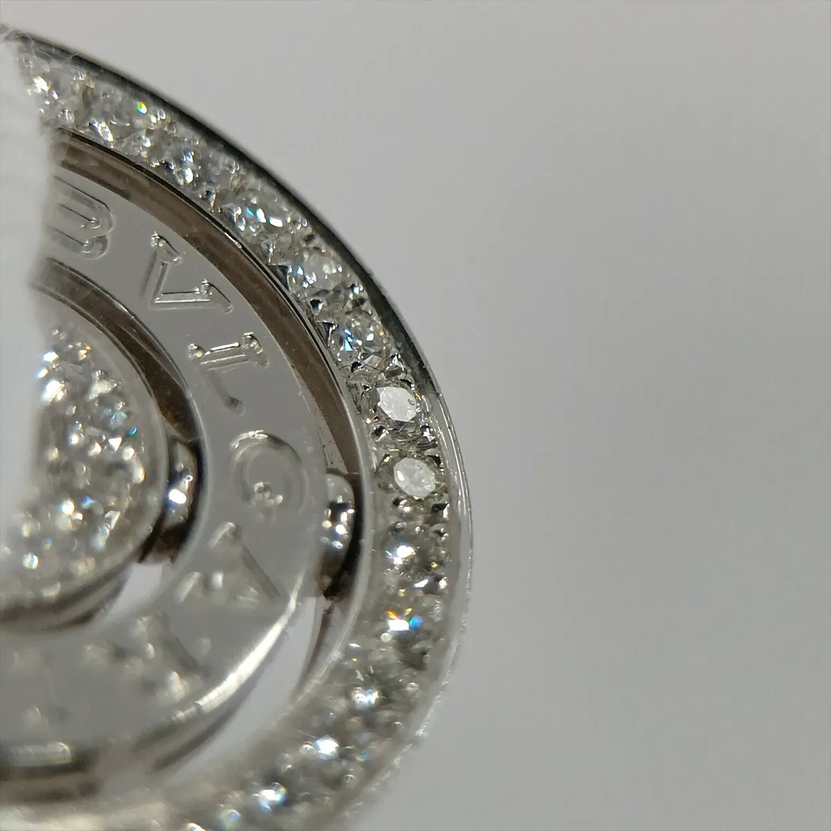 Astrale Cerchi Diamond Necklace, 750 (WG), 17.9g, minor chips on stones, — view 6