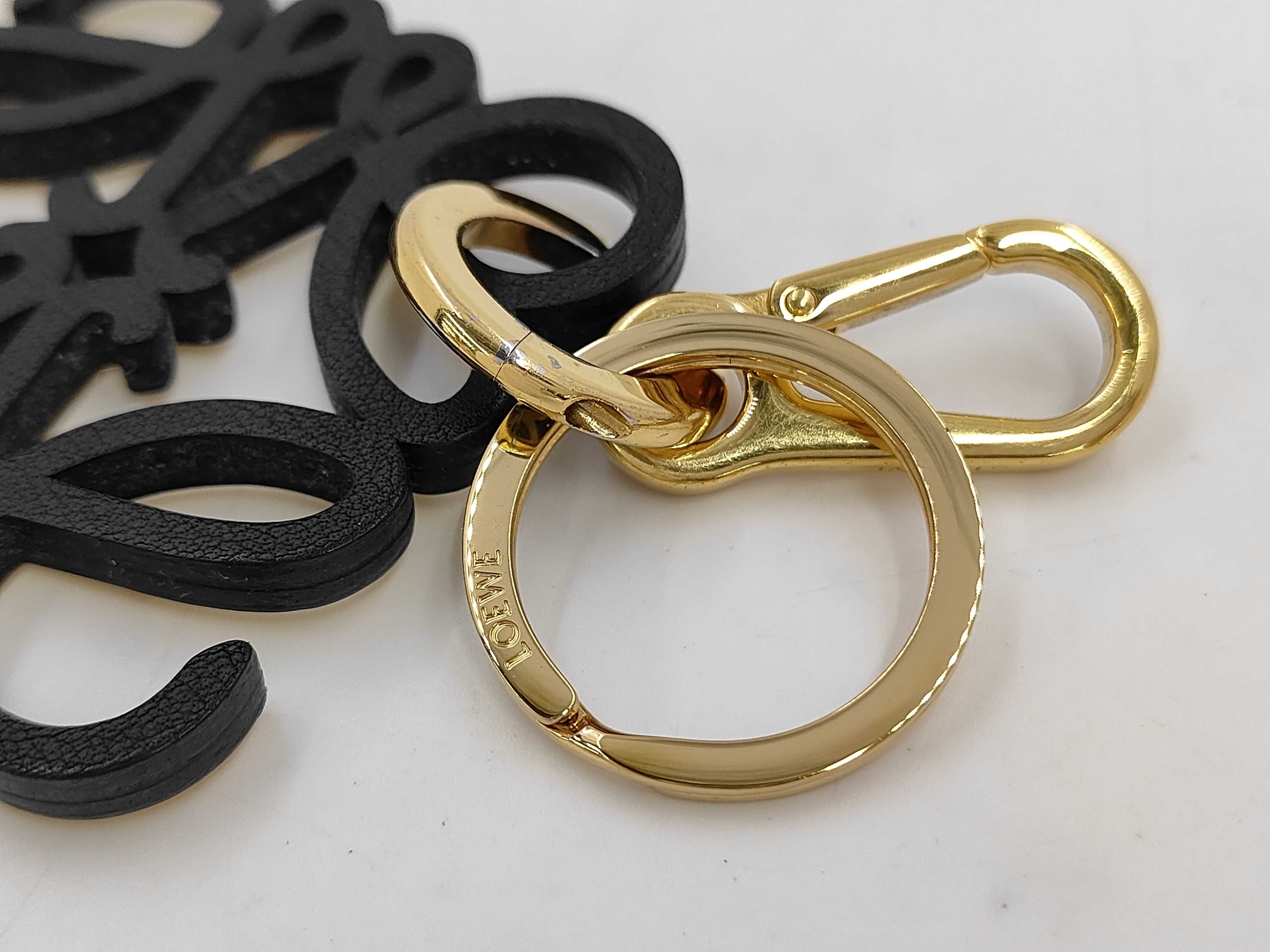 Anagram Key Case/Keychain — view 4