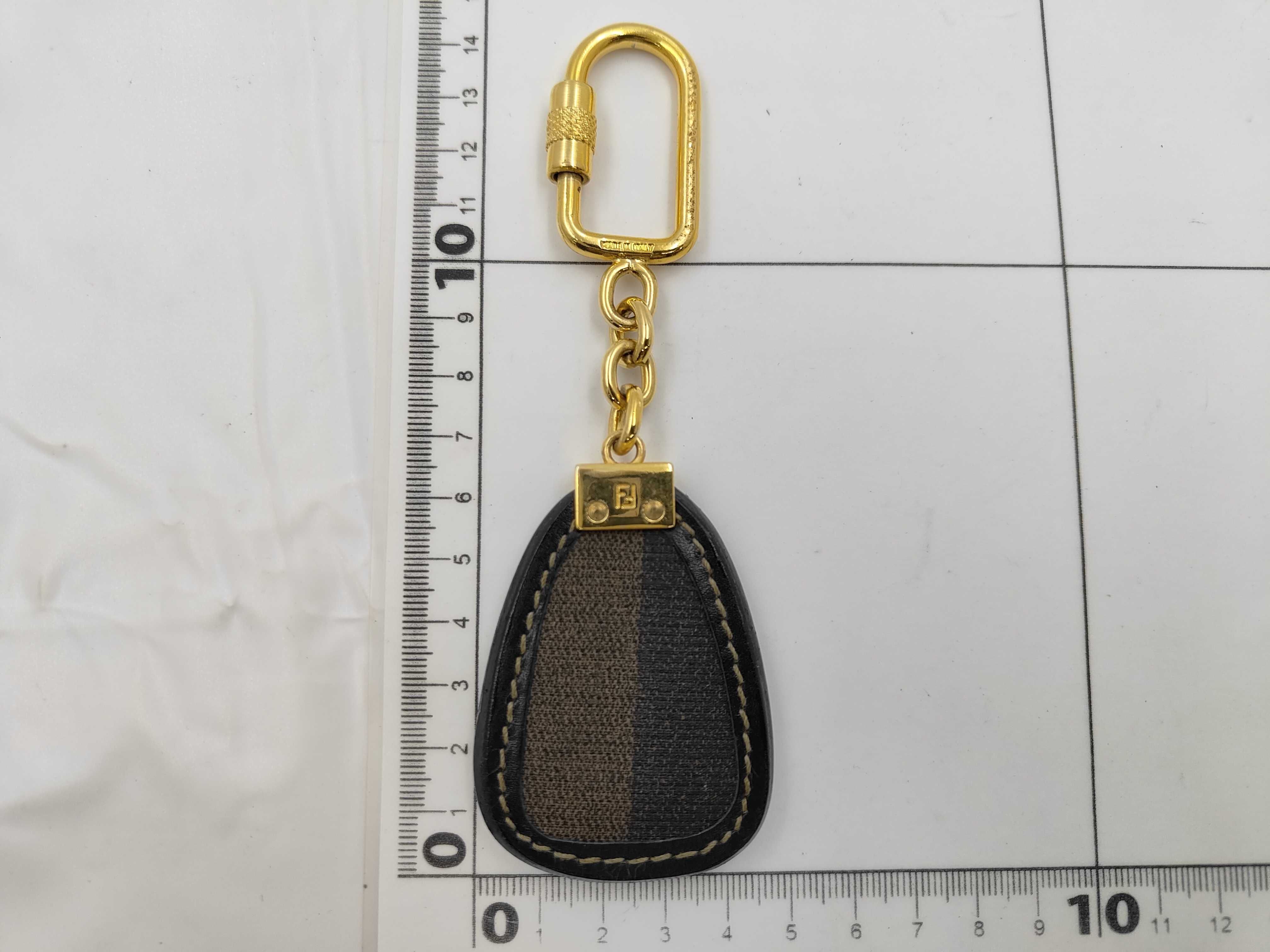 key charm, key case, key holder — view 2
