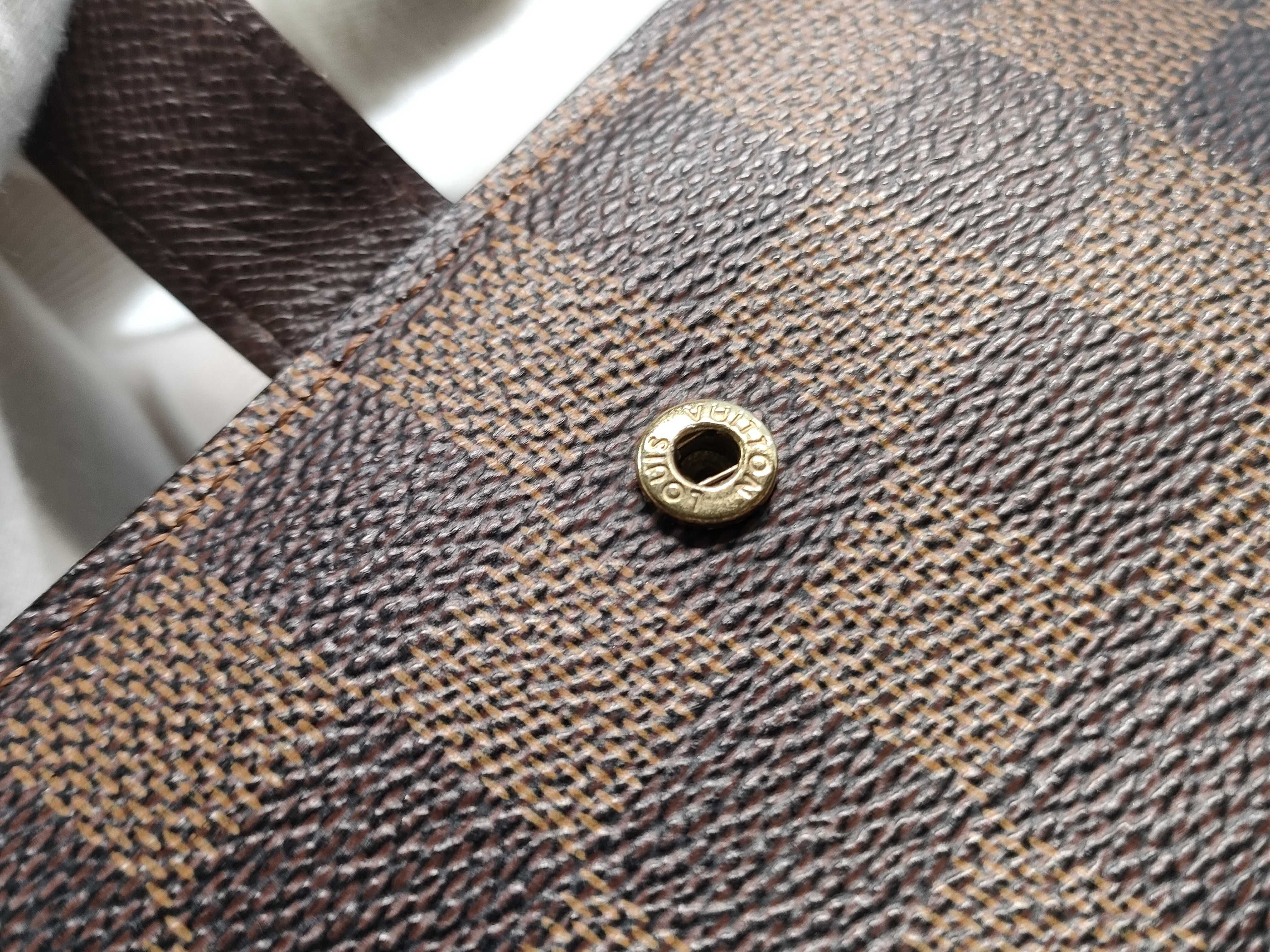 Damier Portemonnaie Viennois Wallet — view 15