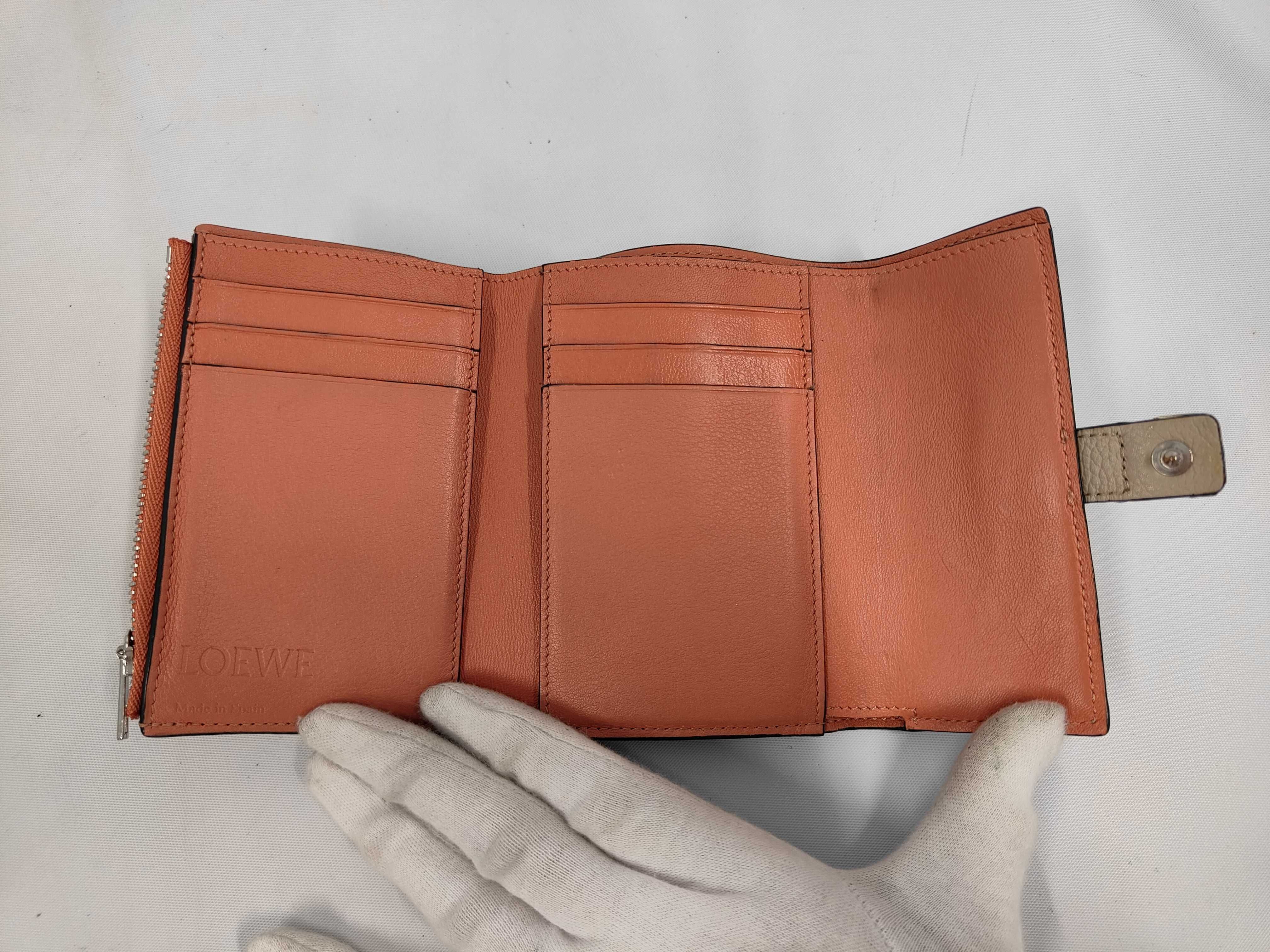 Anagram Vertical Wallet — view 5
