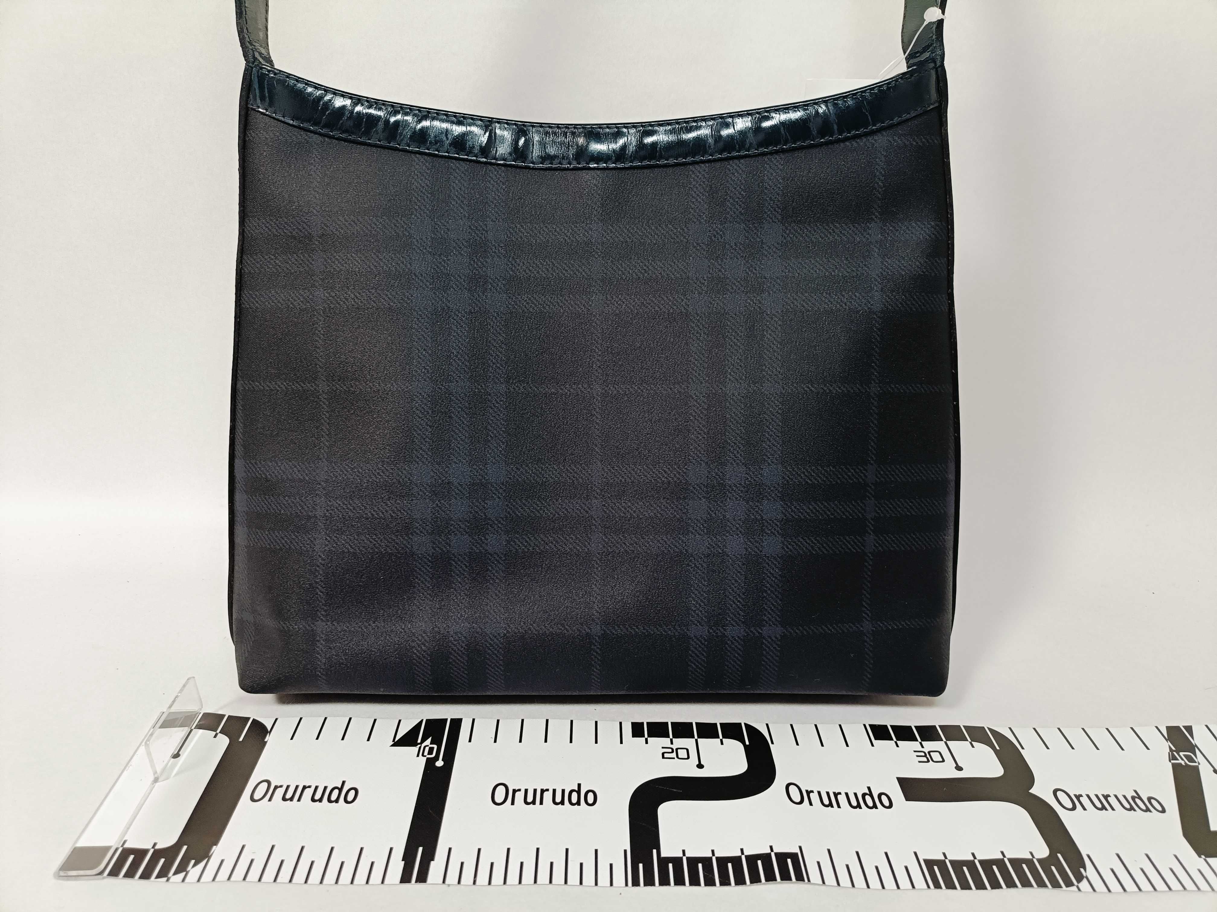 London Shoulder Bag — view 2
