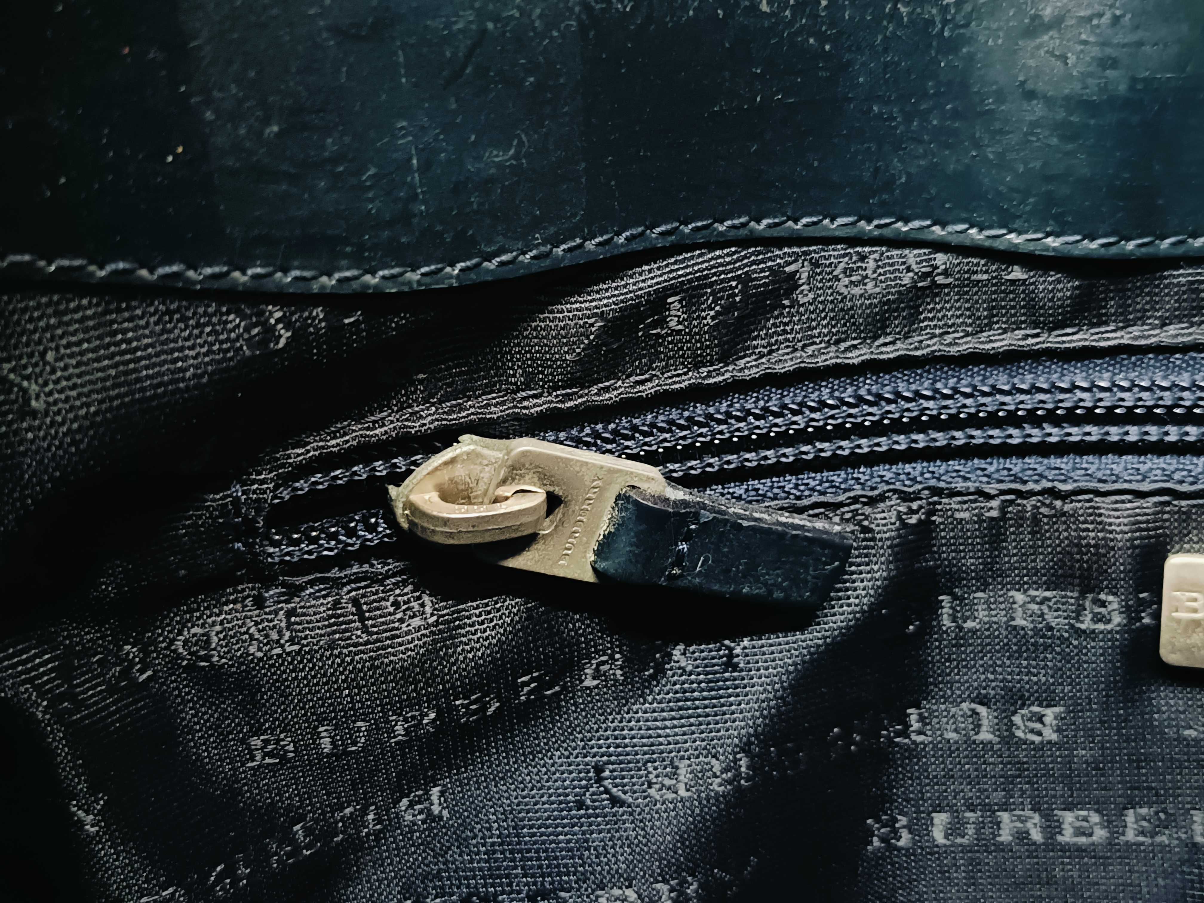 London Shoulder Bag — view 11