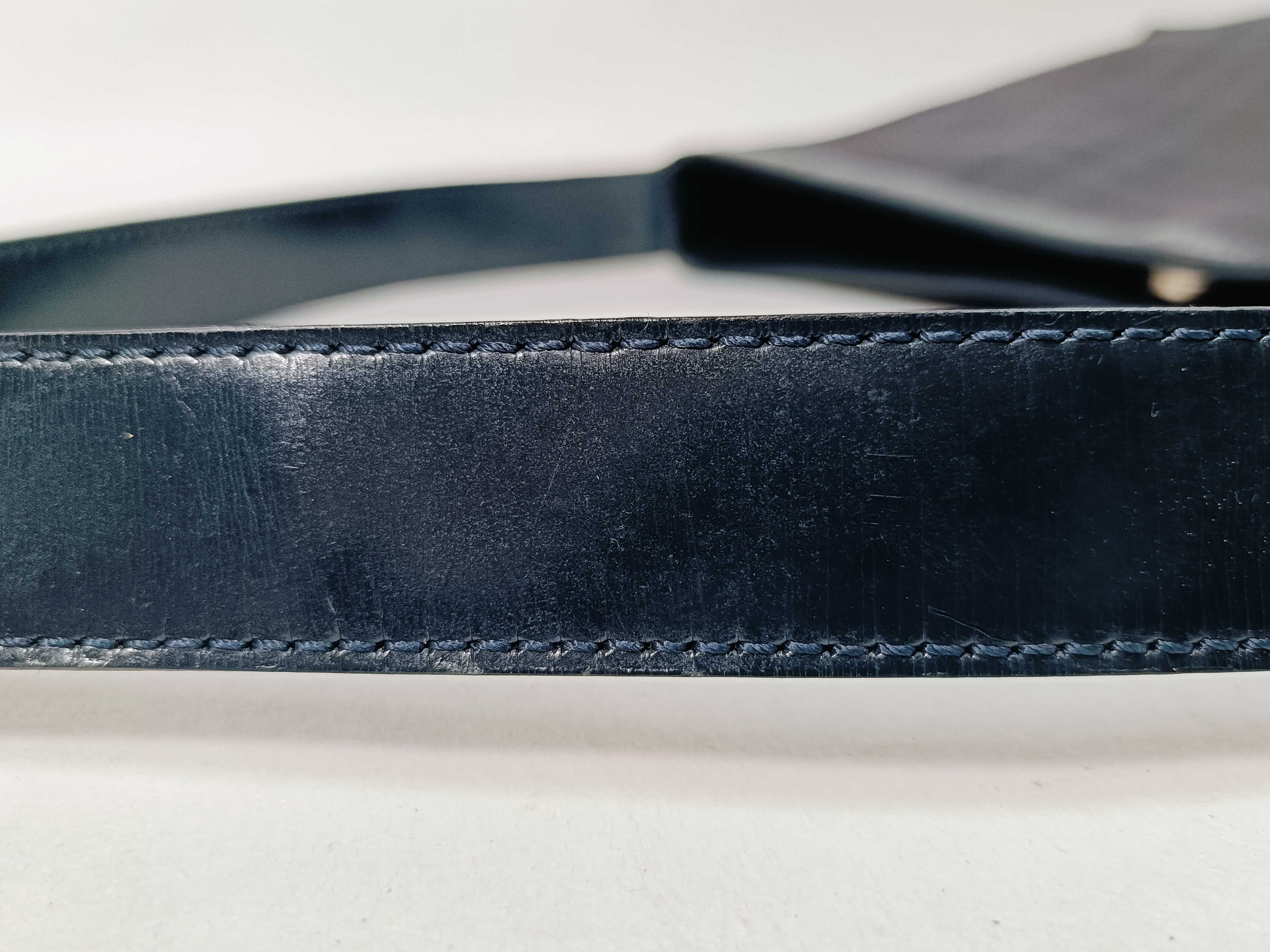 London Shoulder Bag — view 4