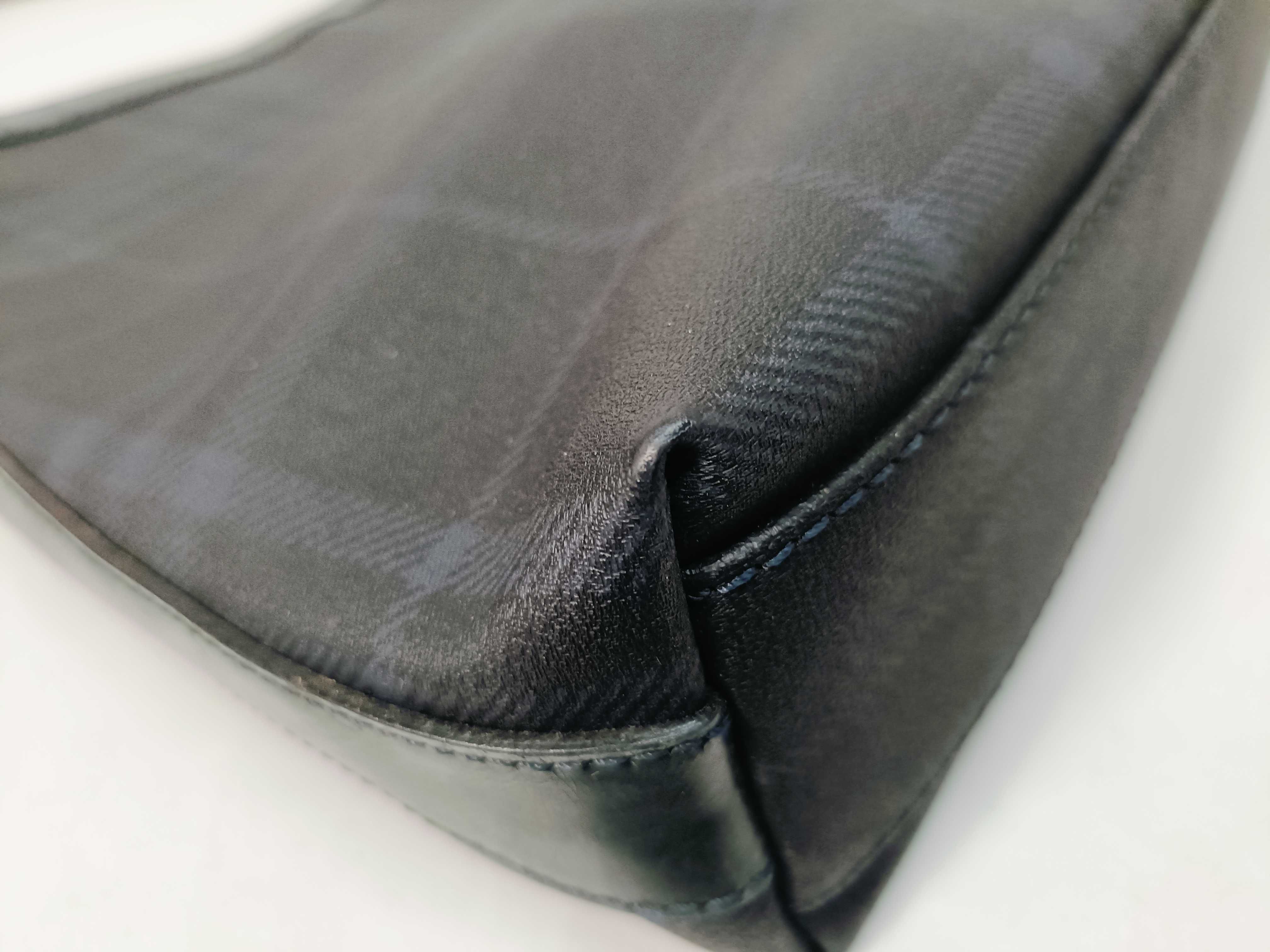 London Shoulder Bag — view 6