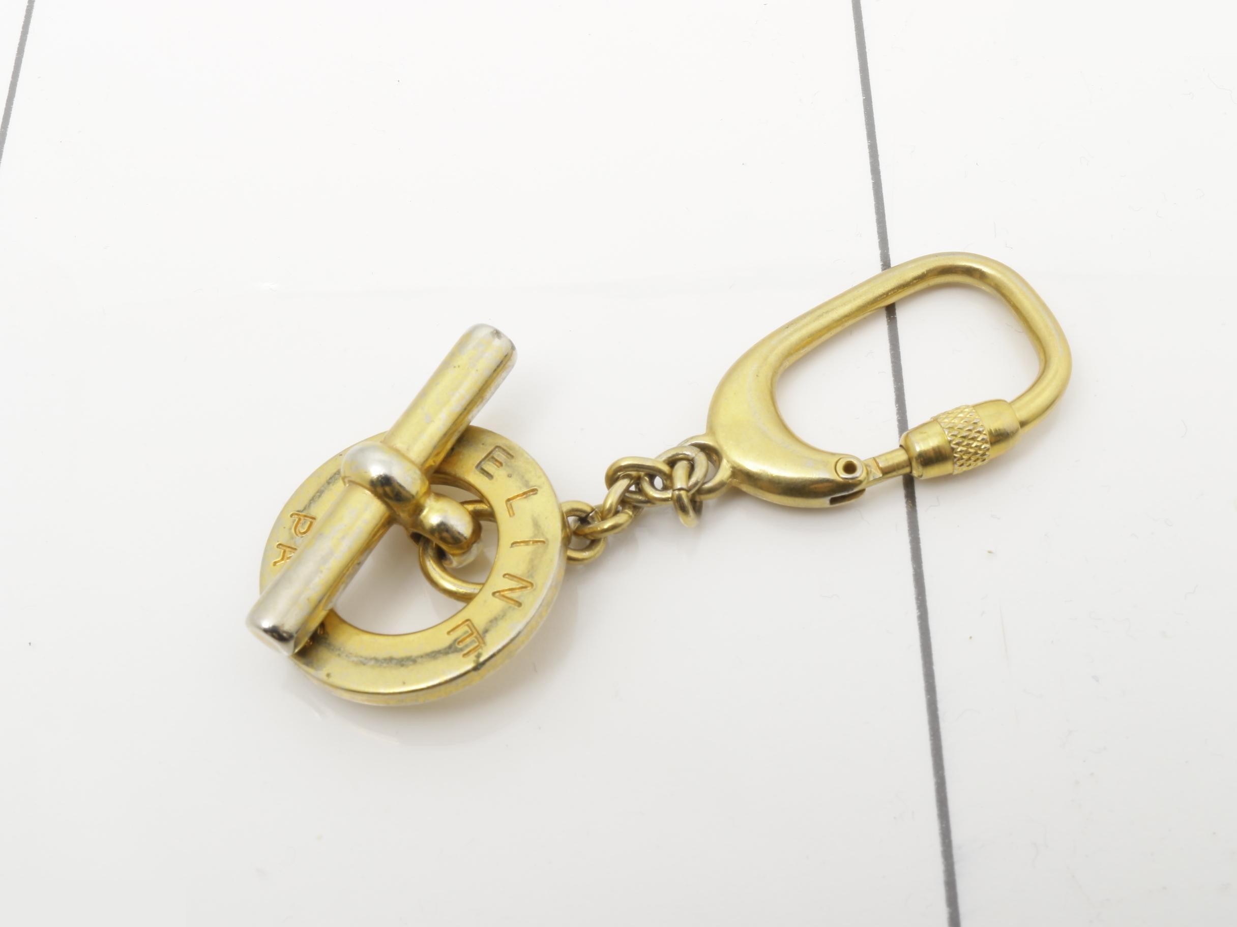 Circle Logo Toggle Vintage Keyring