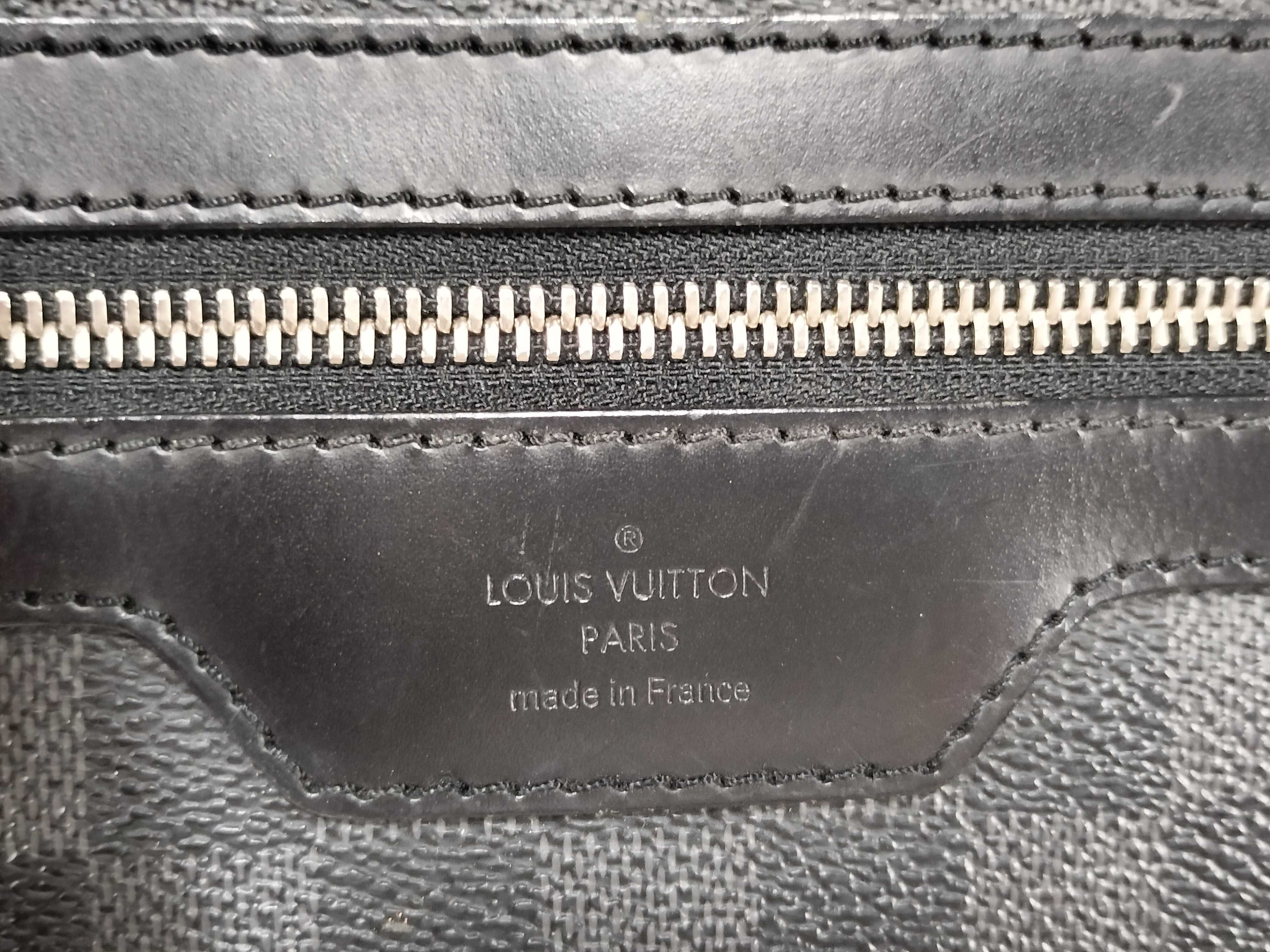 Damier Graphite Shoulder Bag — view 12