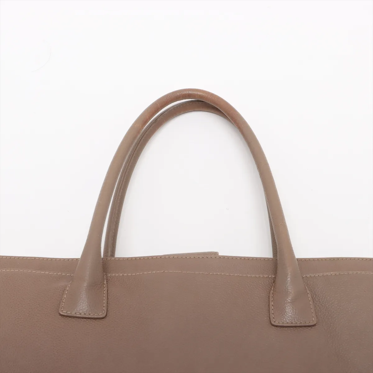 Executive Leather 2WAY Tote Bag Beige Silver Hardware Pouch Dirty — view 6