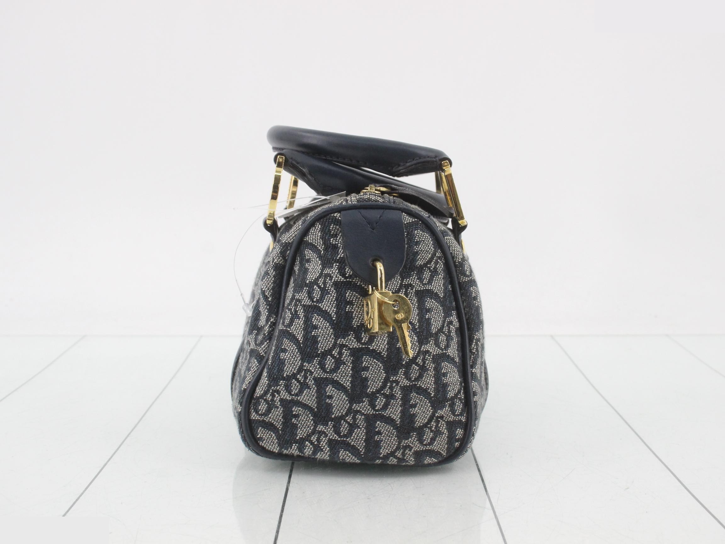 Trotter (bag) - Mini Boston bag — view 4