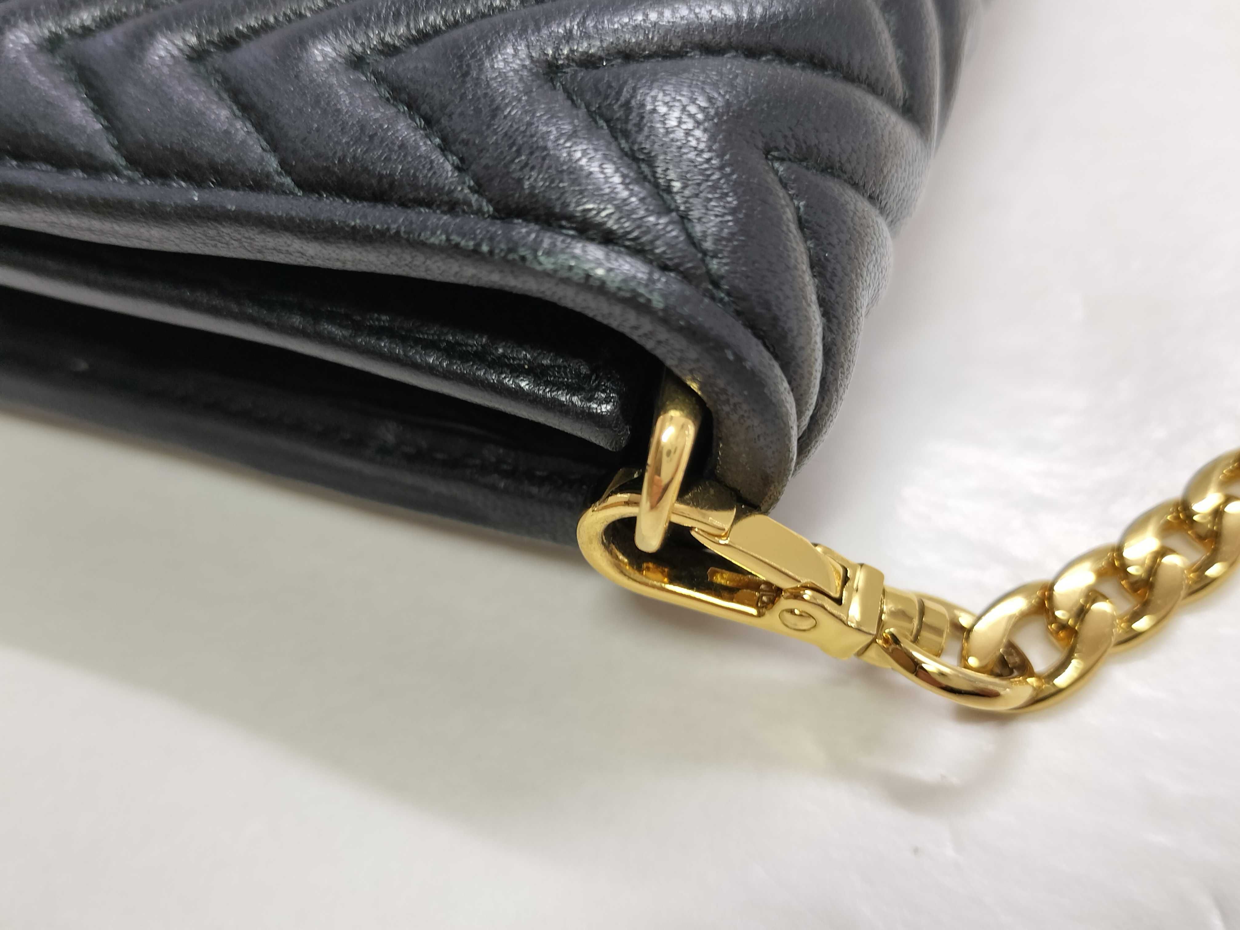 KR- Matelasse Leather Chain Wallet Black Shoulder Bag — view 5