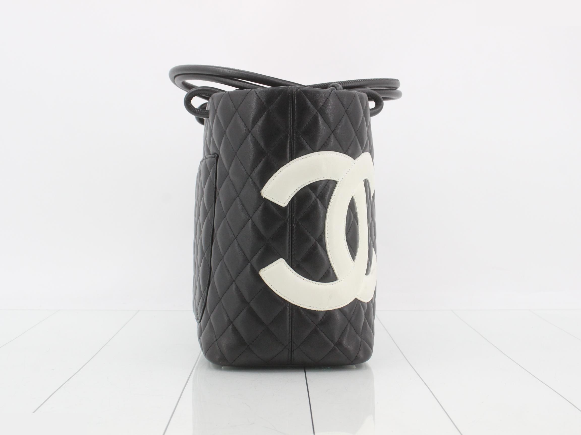 Cambon Line (Bag) - Large Tote Bag — view 4