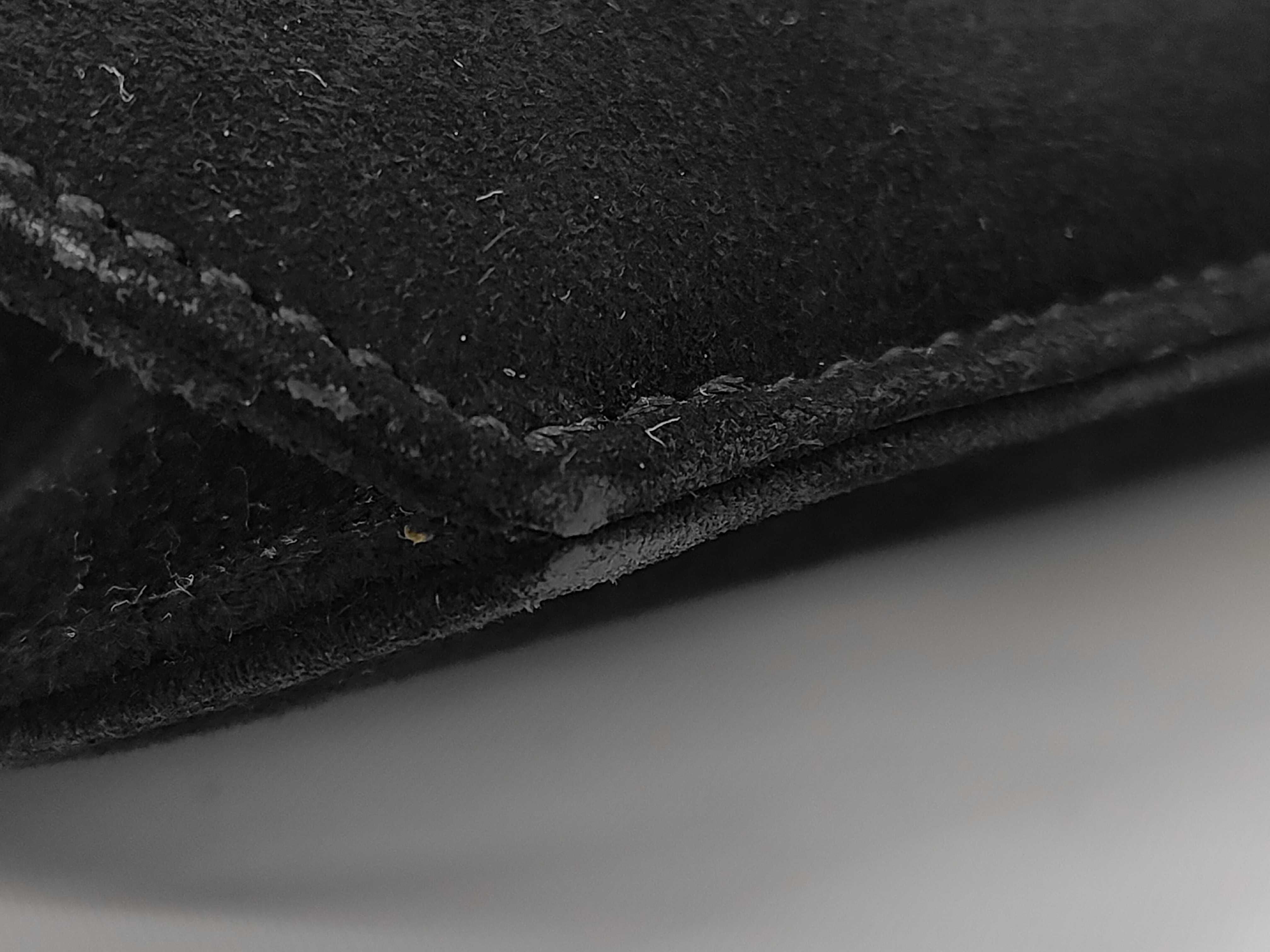 Claire de Lune Doblis Black Gold Hardware Shoulder Bag (with X stamp) — view 6