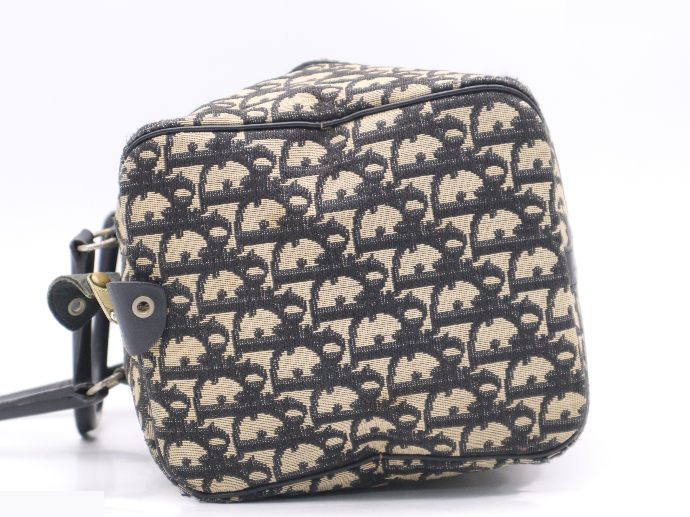 Canvas and leather Trotter Boston bag, beige, gold hardware. — view 3