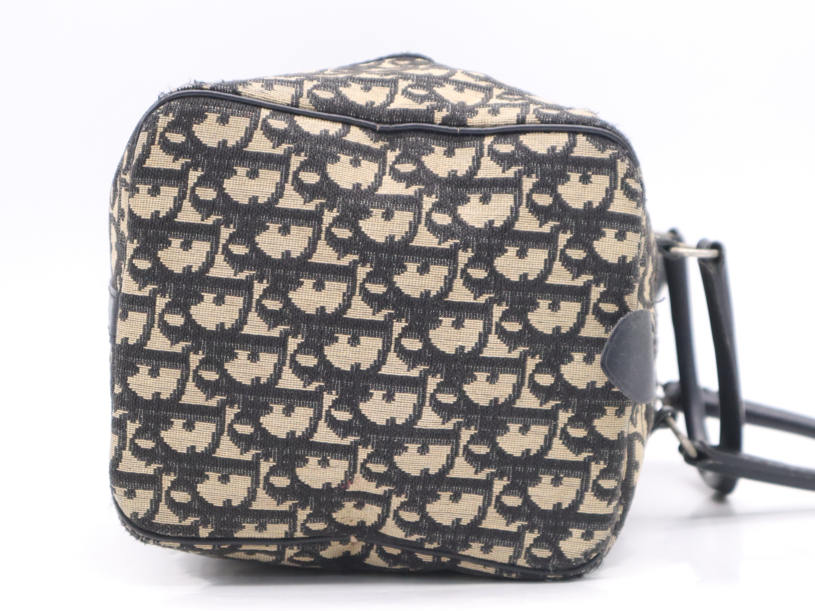 Canvas and leather Trotter Boston bag, beige, gold hardware. — view 5
