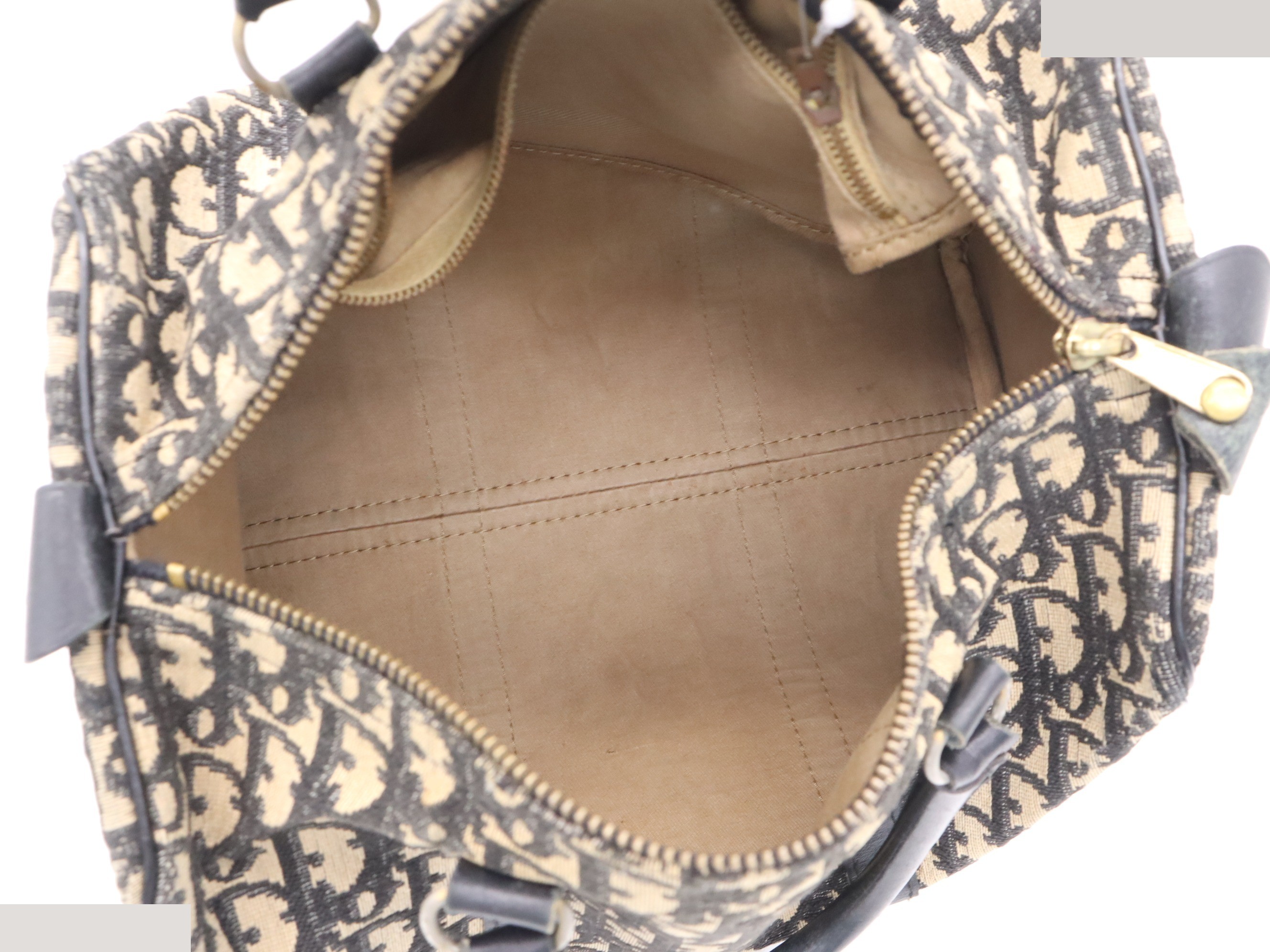 Canvas and leather Trotter Boston bag, beige, gold hardware. — view 7