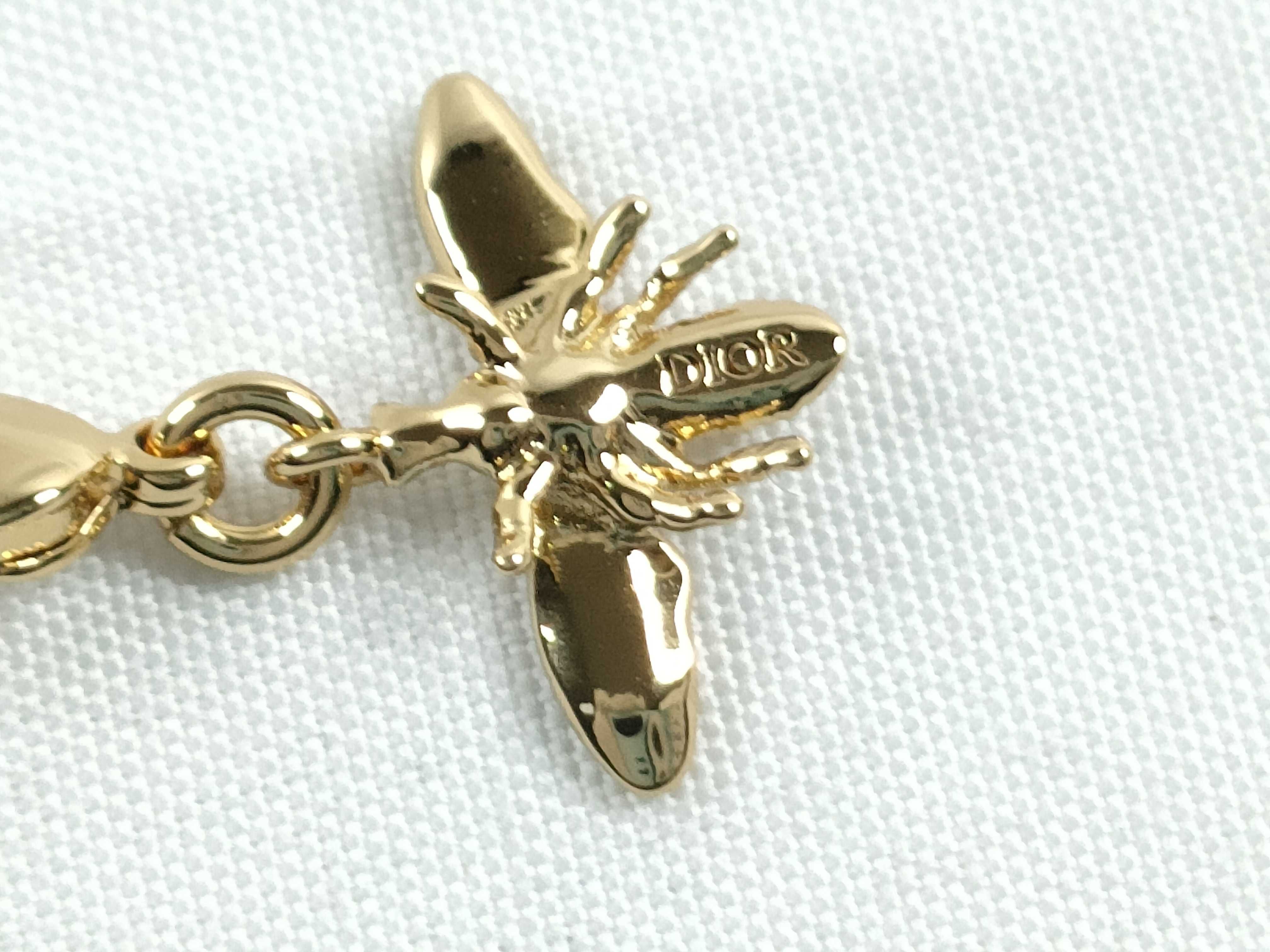 Charm BEE with Tag and Dust Bag — view 3
