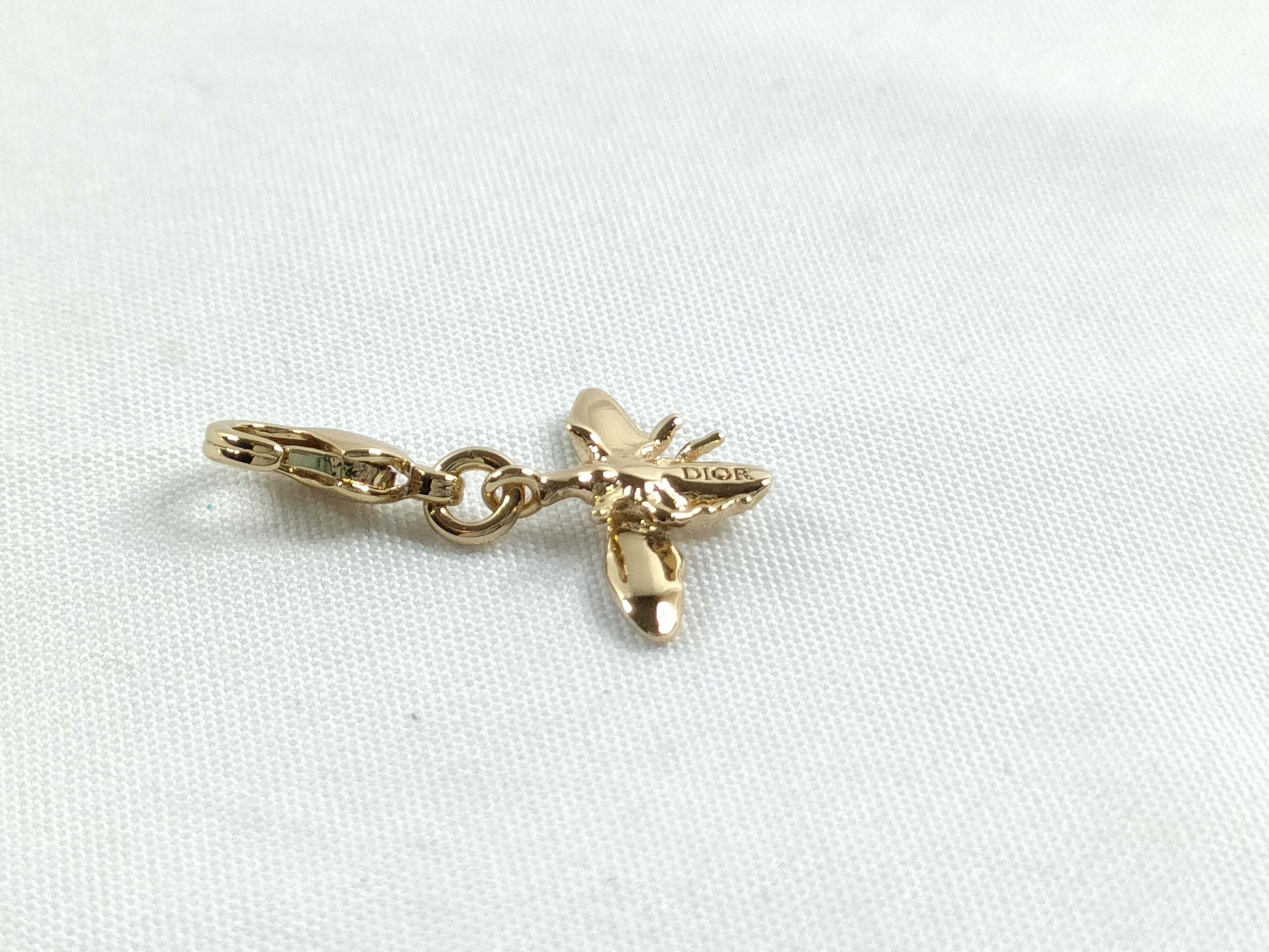 Charm BEE with Tag and Dust Bag — view 4