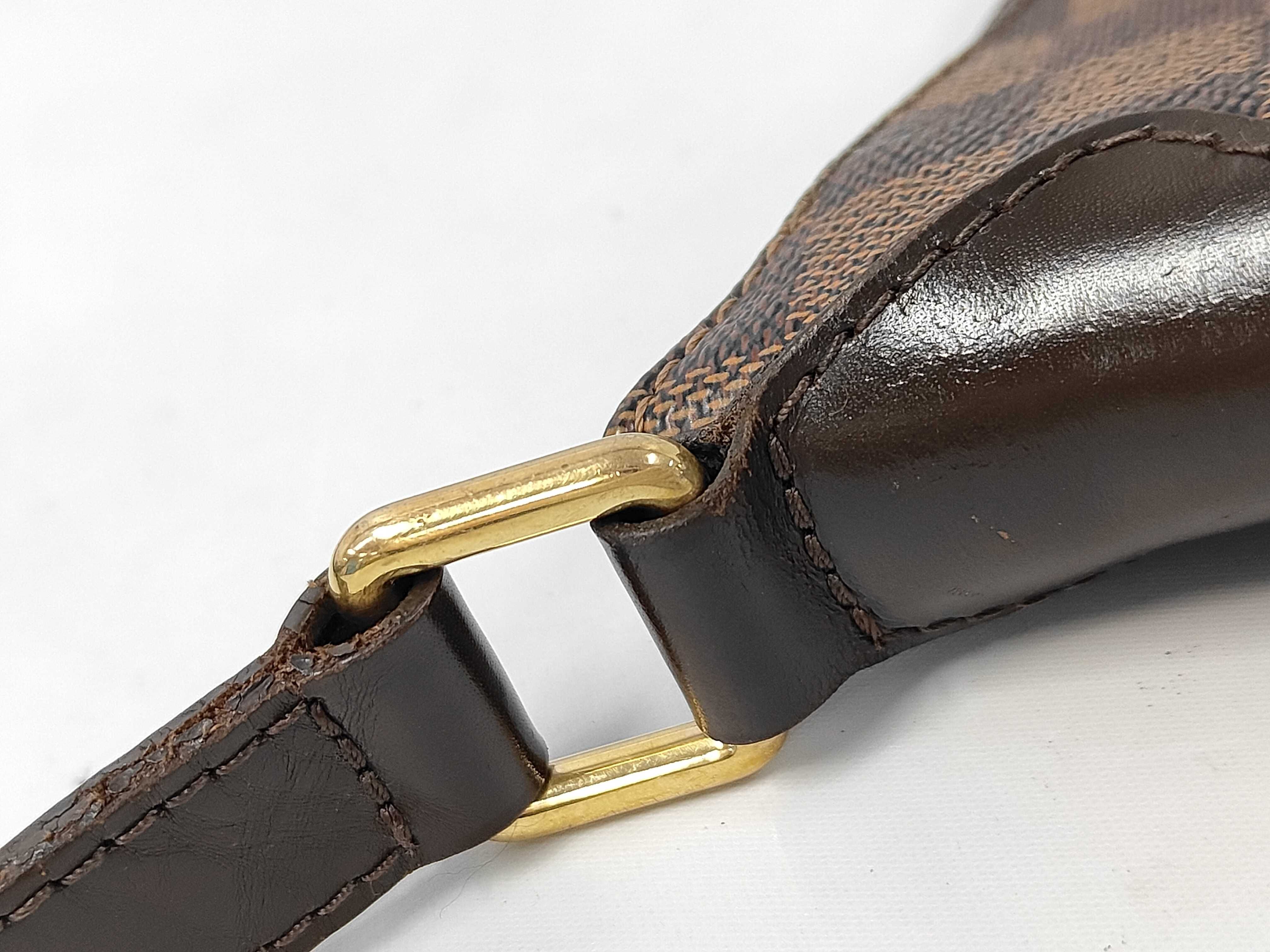Damier Bloomsbury PM Shoulder Bag — view 7
