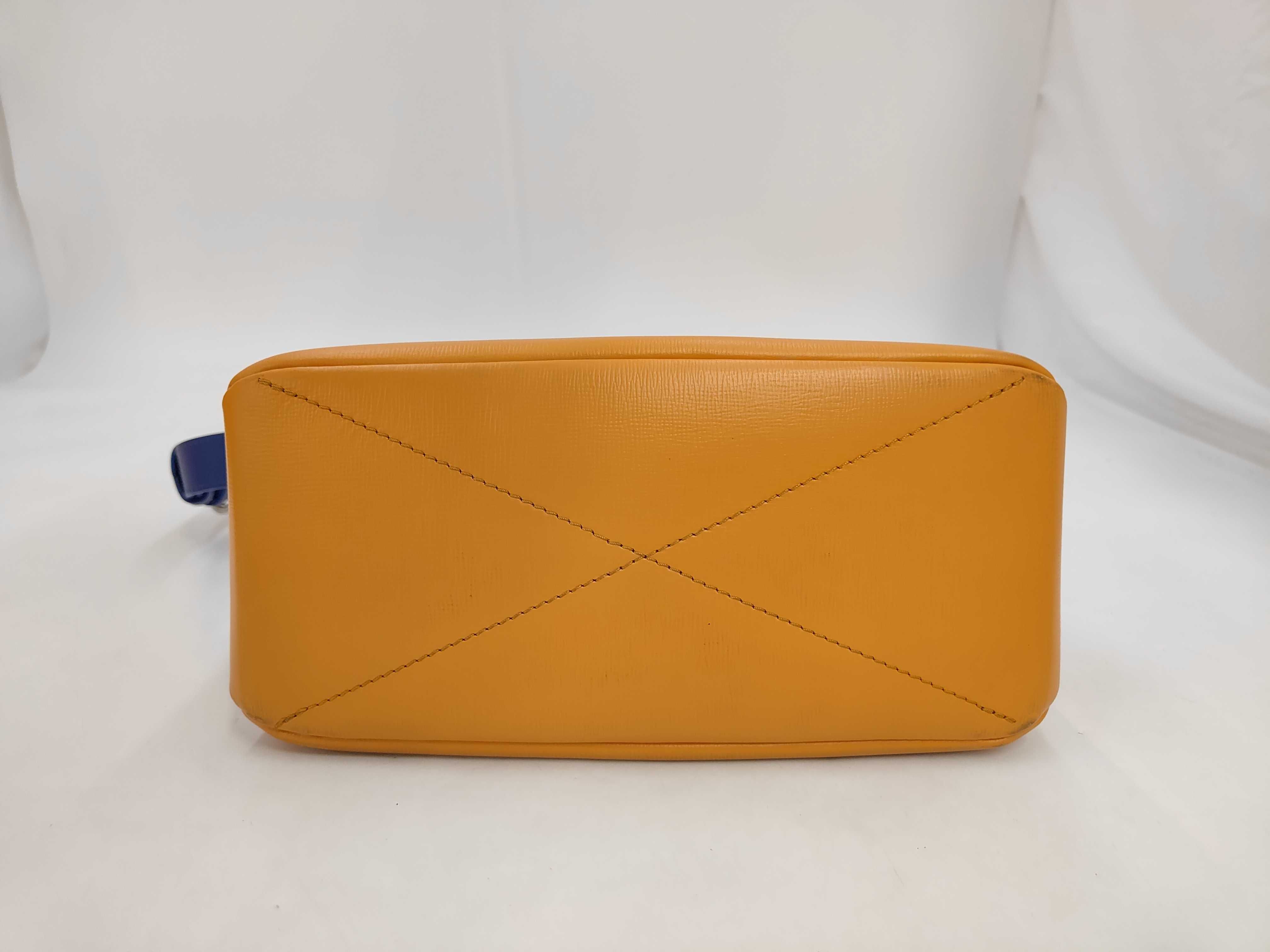 Shopper Tote MINI M15237 (RFID detected) Tote Bag — view 4