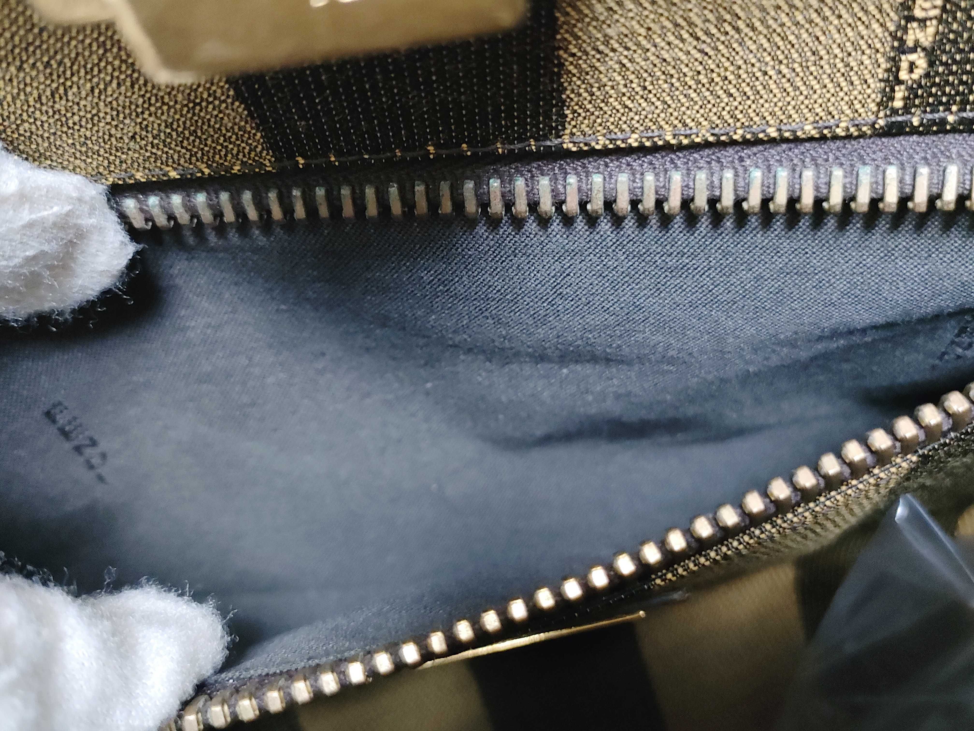 handbag — view 11