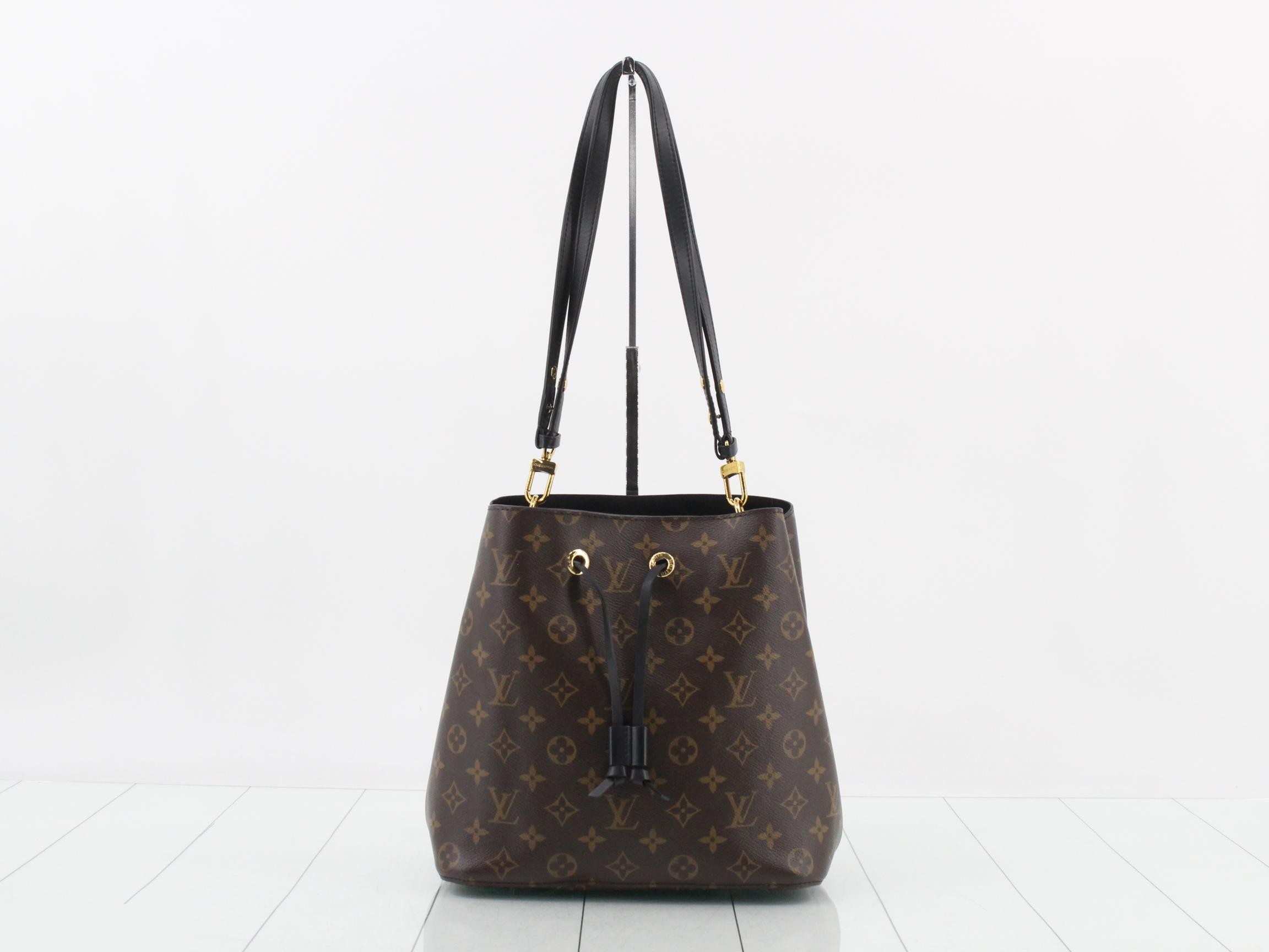 Monogram Neo Noe Noir Shoulder Bag