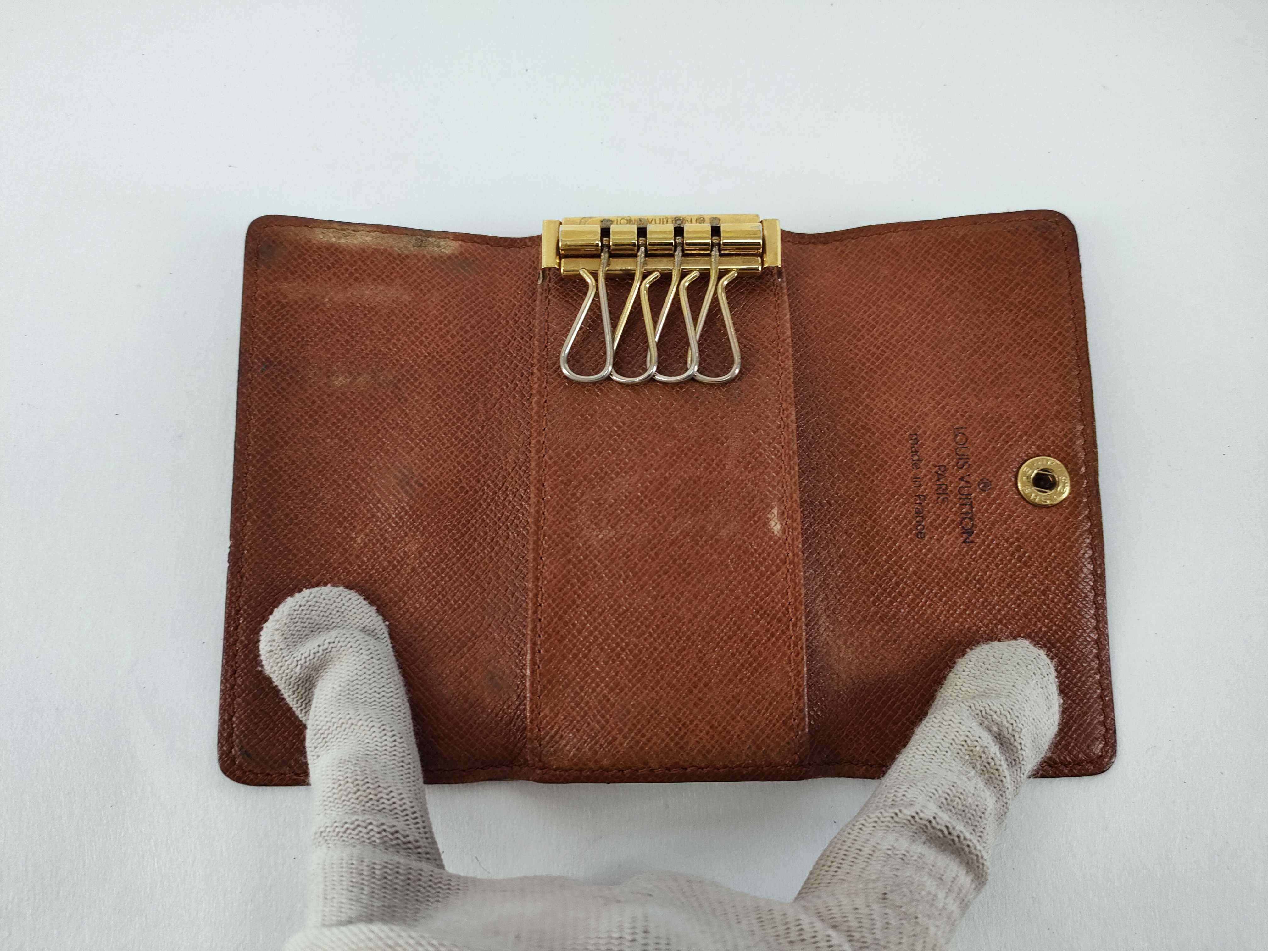 Monogram LV Monogram Multicles 4 M62631 Key Case — view 11