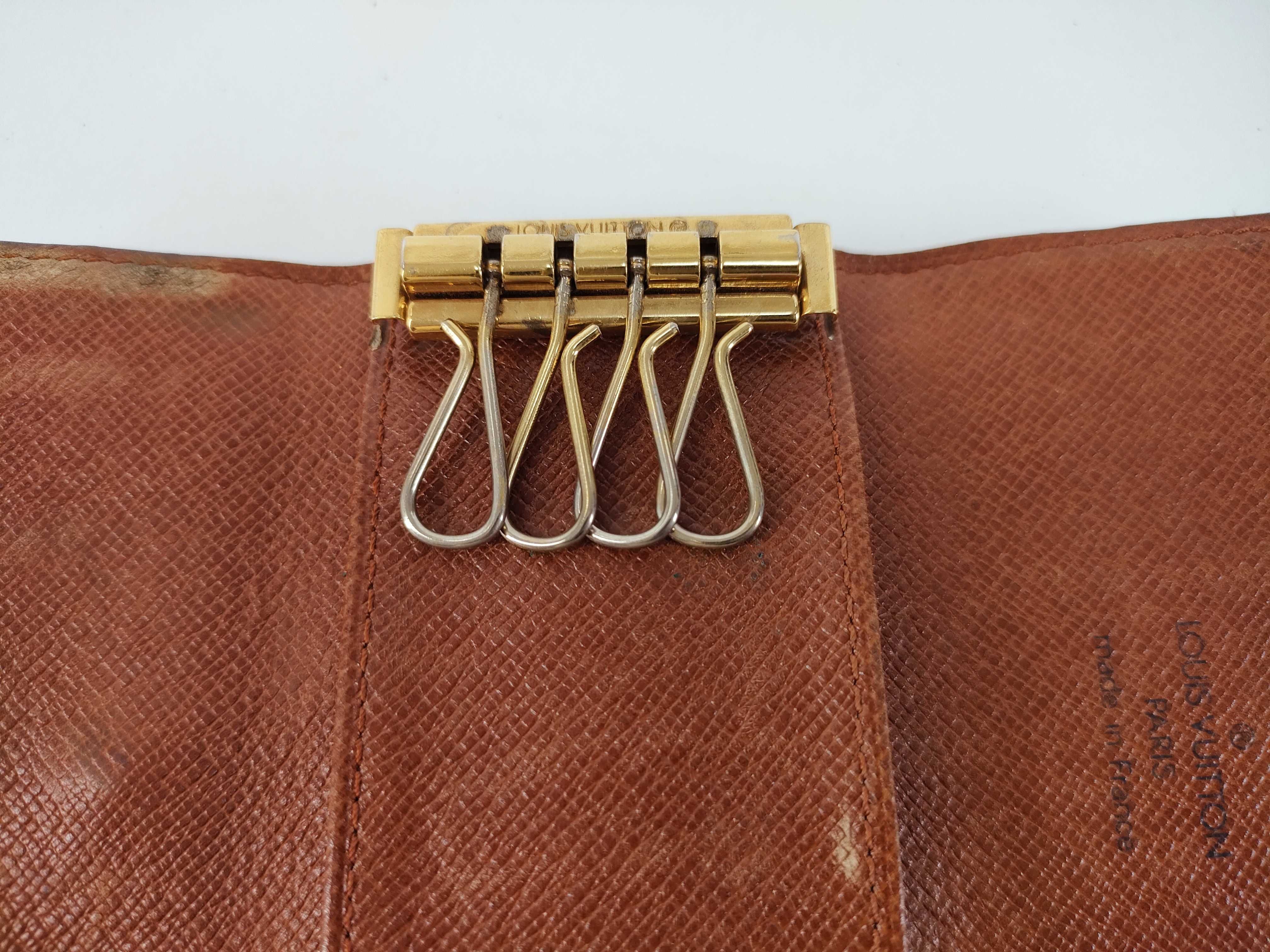 Monogram LV Monogram Multicles 4 M62631 Key Case — view 12