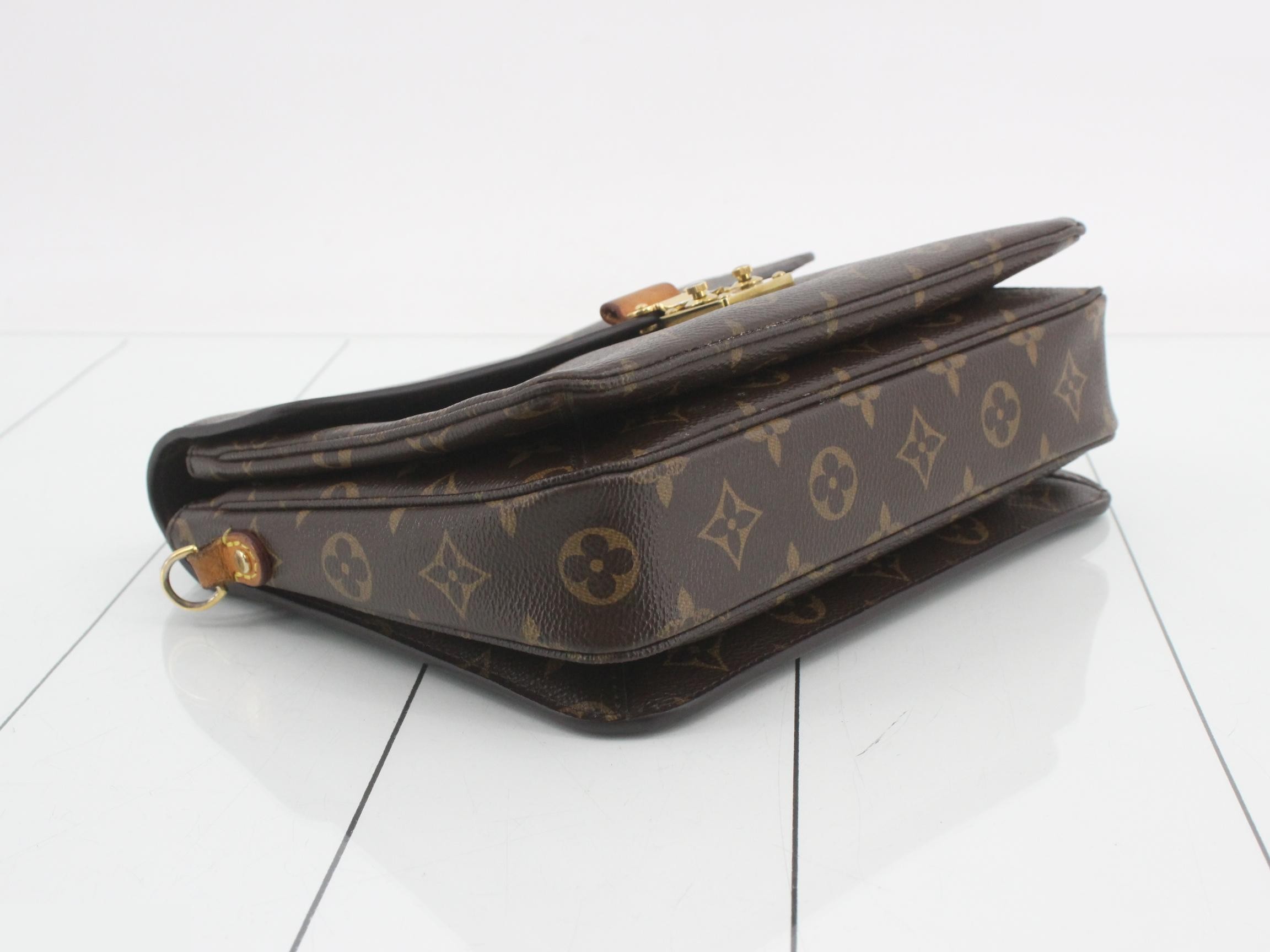 Monogram Pochette Metis MM 2-Way Handbag — view 5
