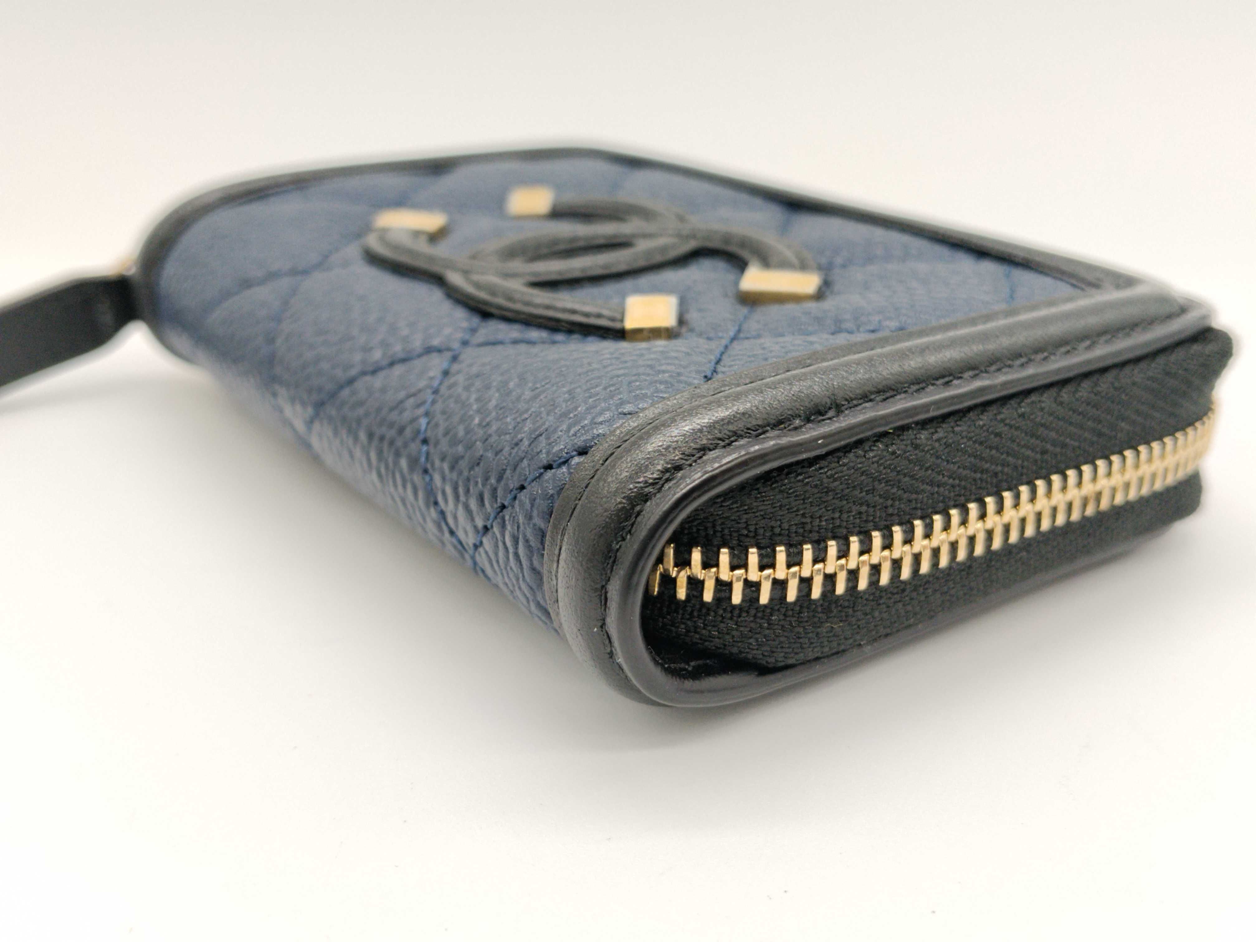 Caviar Skin CC Filigree Coin Case with Seal/Guarantee Card — view 3