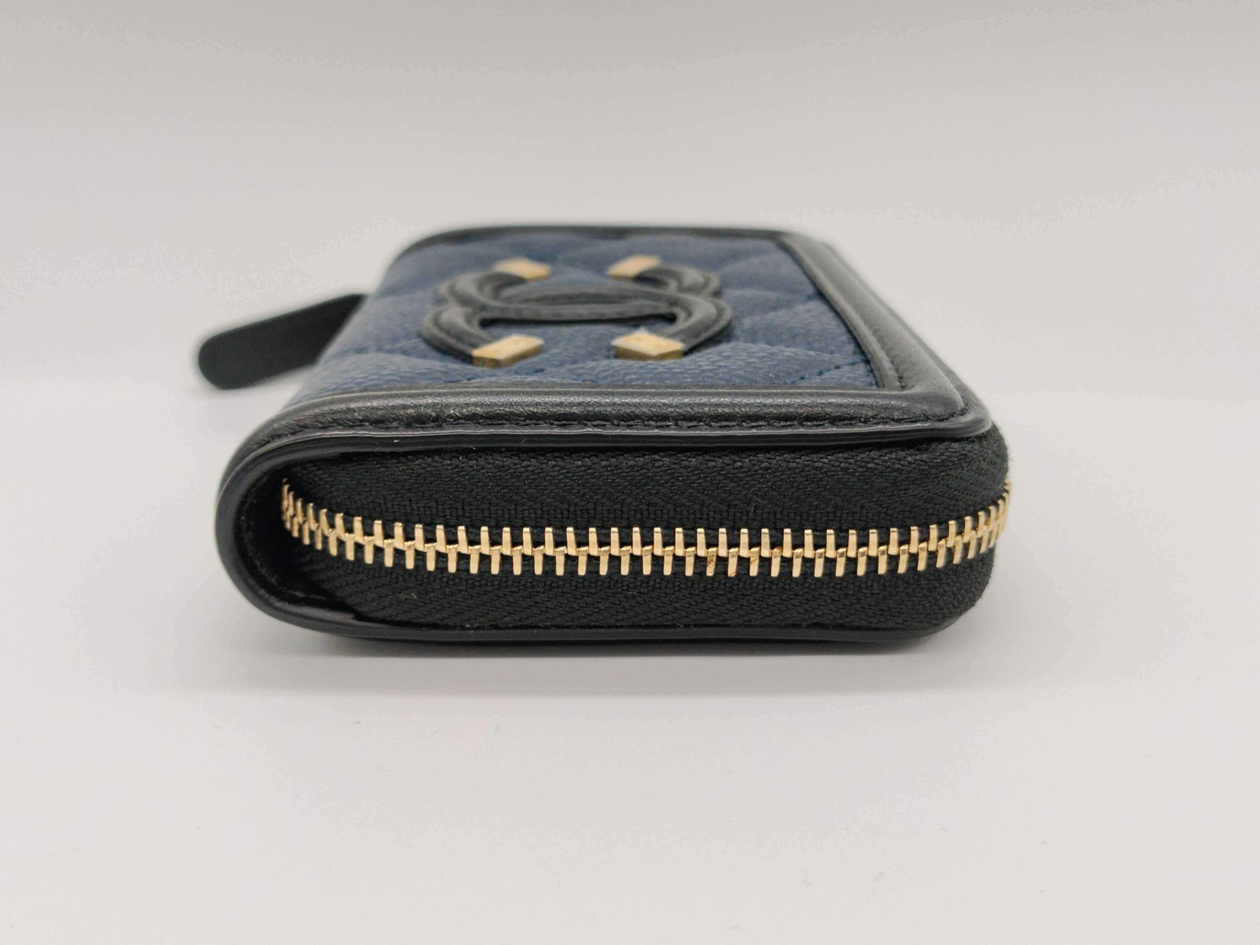 Caviar Skin CC Filigree Coin Case with Seal/Guarantee Card — view 4