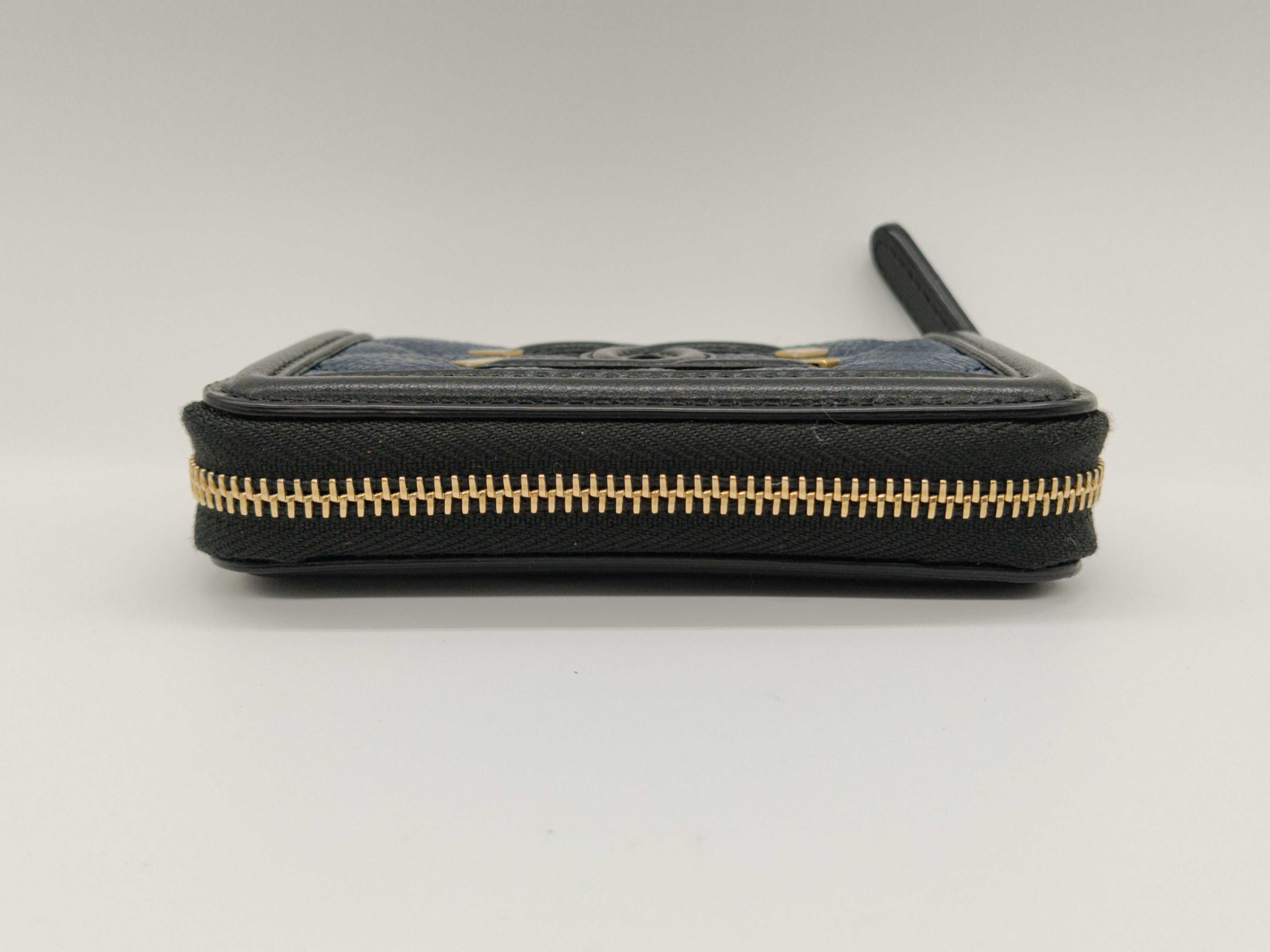 Caviar Skin CC Filigree Coin Case with Seal/Guarantee Card — view 5