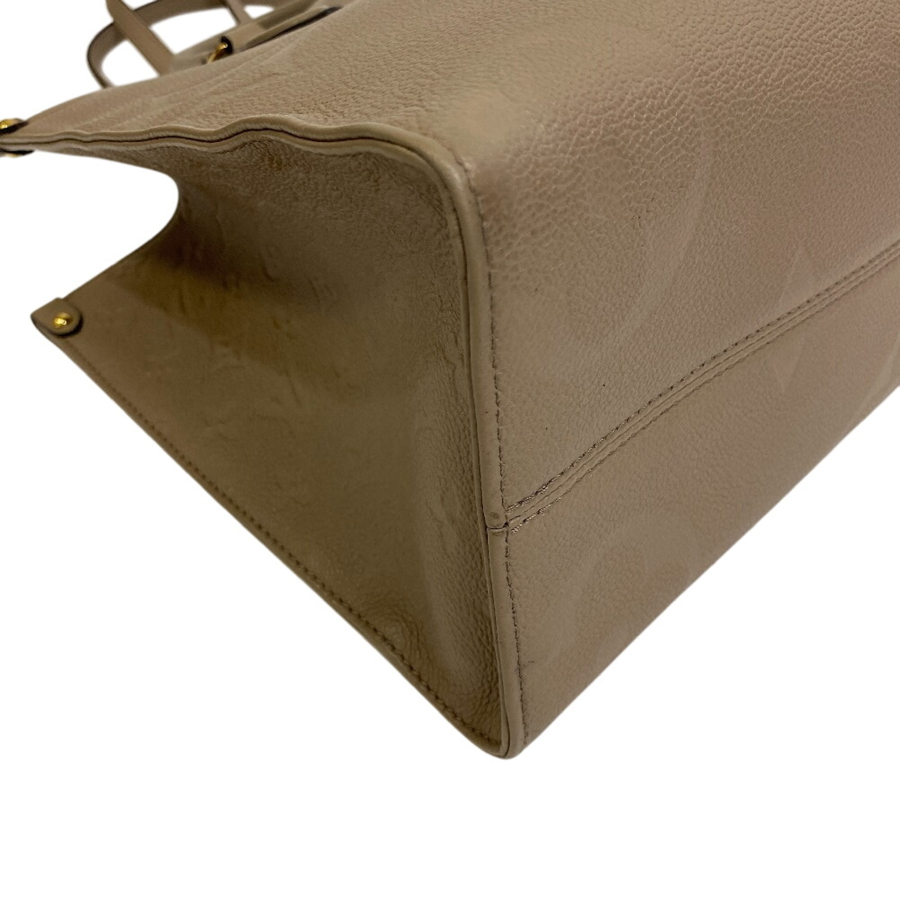 M45607 OnTheGo MM Monogram Empreinte Leather Handbag — view 7