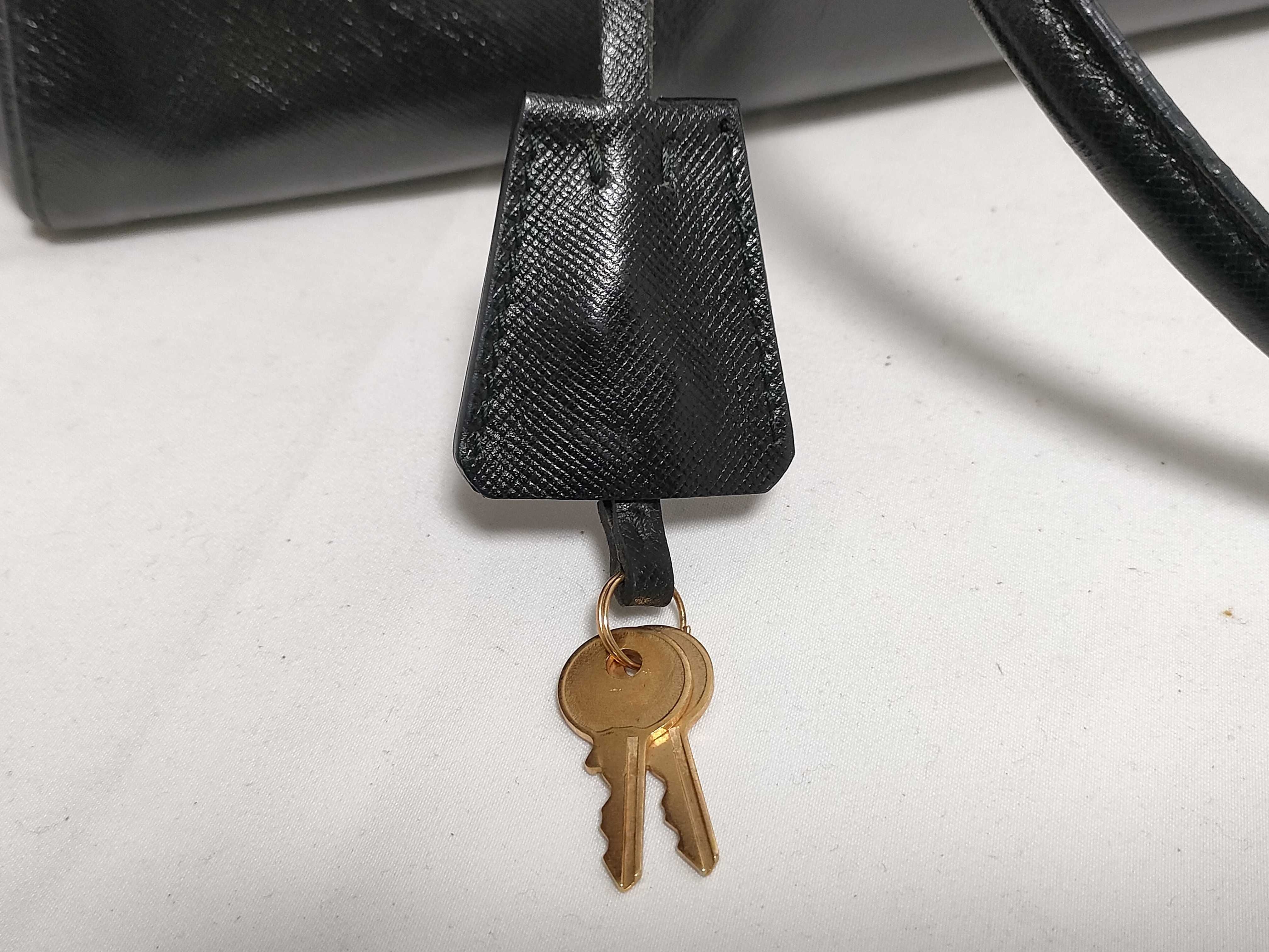 handbag, Saffiano leather, with 2 padlock keys and clochette. — view 14
